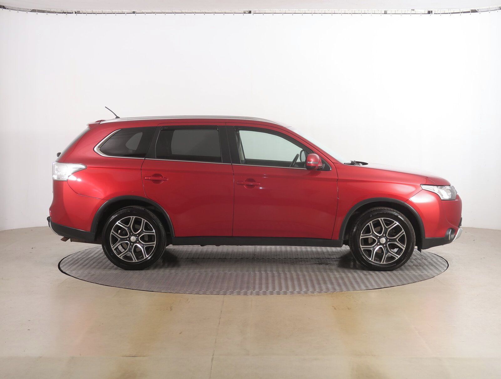 Mitsubishi Outlander, 2.2 DI-D, 4X4, Automat - fotka 6