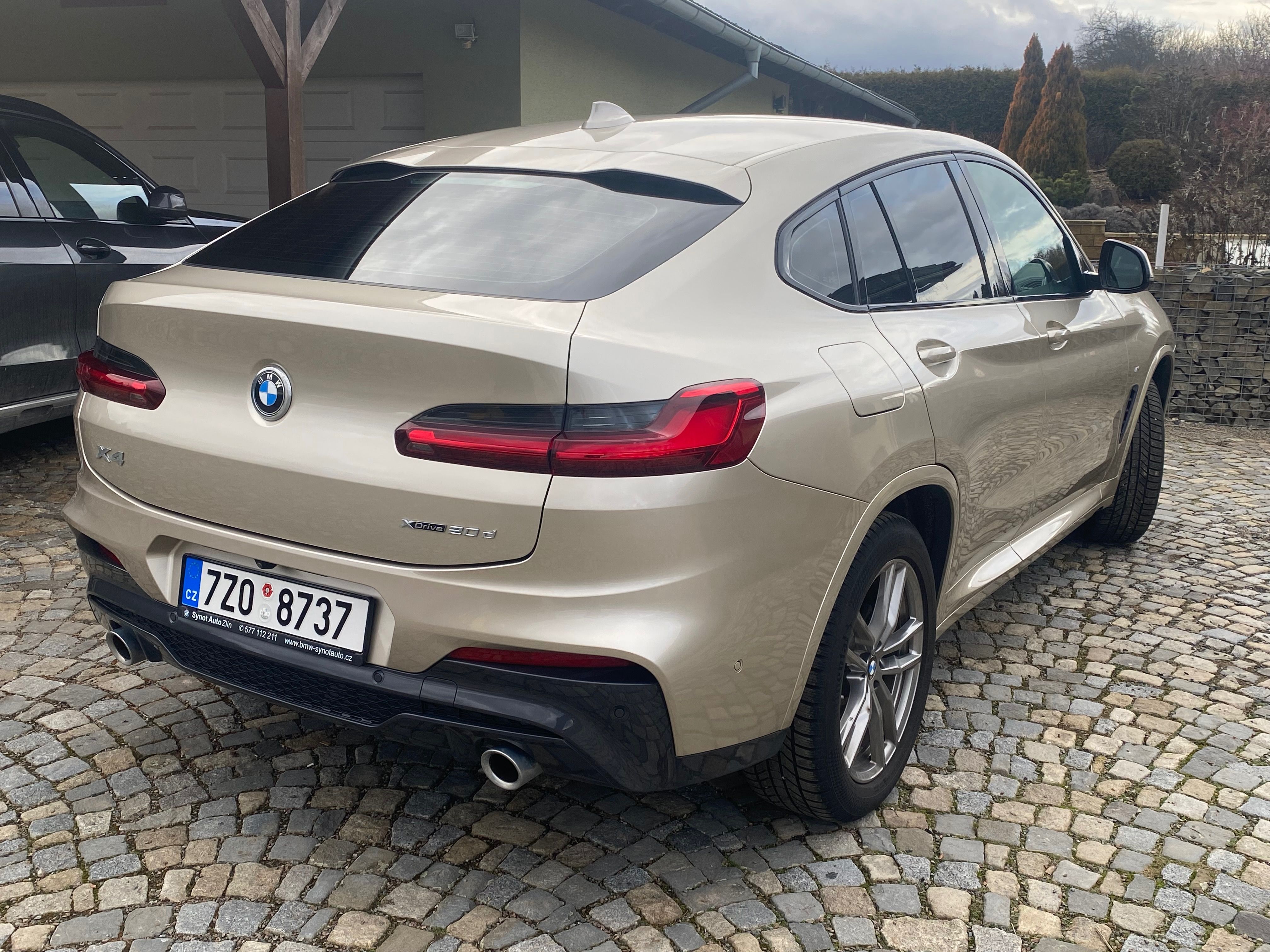 BMW X4, BMW X4, xDrive, ČR, M-PAKET - fotka 4