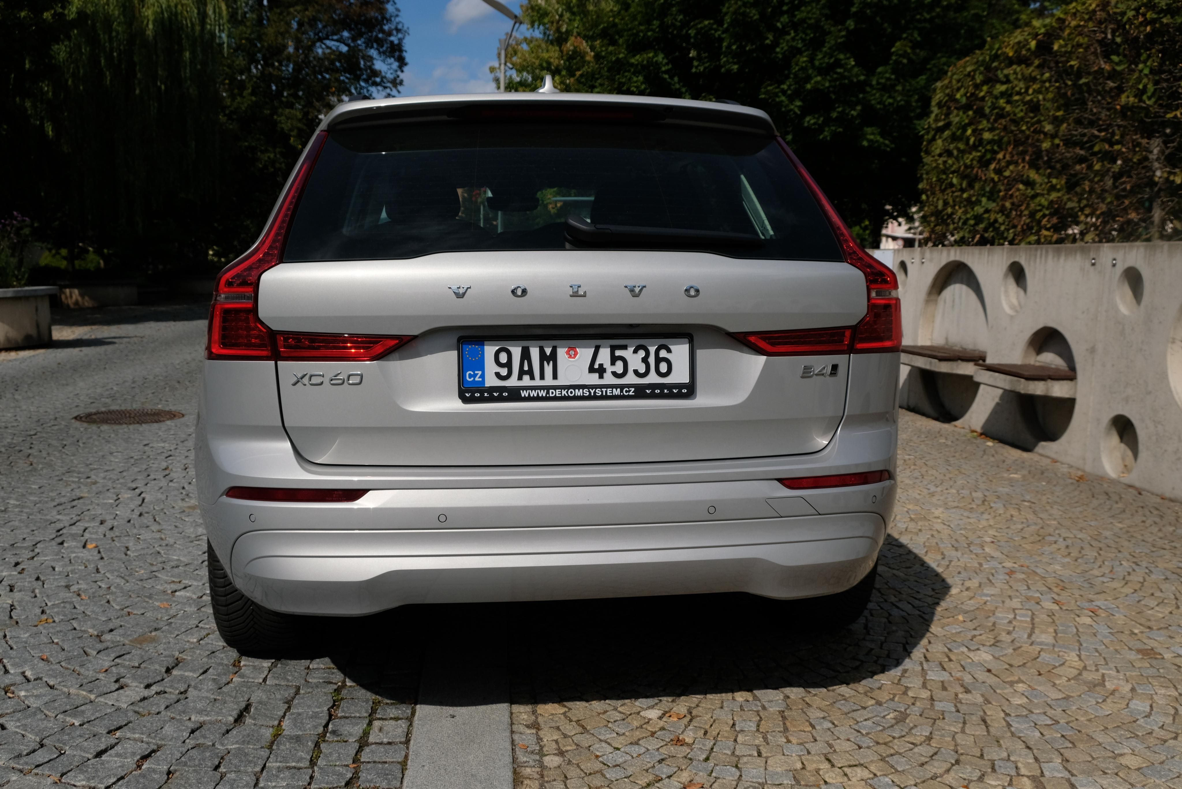 Volvo XC60, MY23, 36t km, záruka, odp. DPH - fotka 4