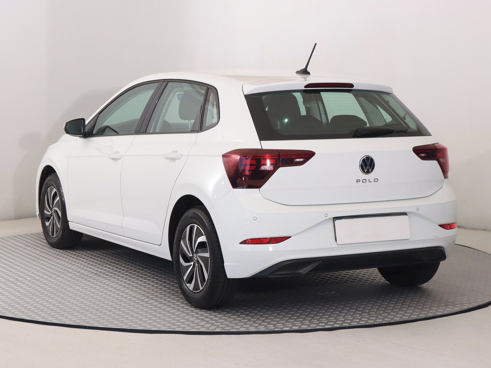 Volkswagen Polo, 1.0 TSI, Automat, Serv.kniha - fotka 4