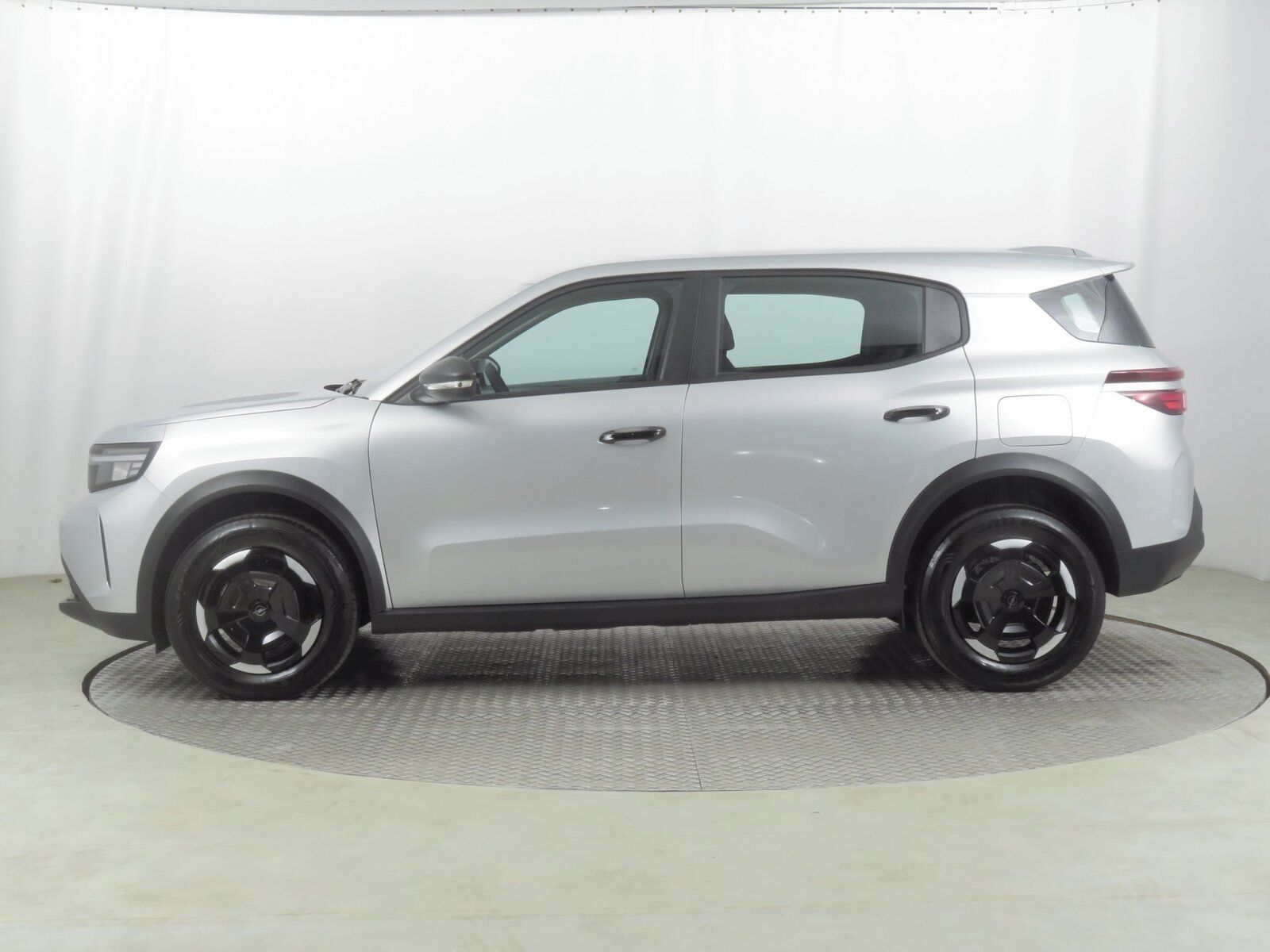 Opel Frontera, 1.2 hybrid, Automat - fotka 3
