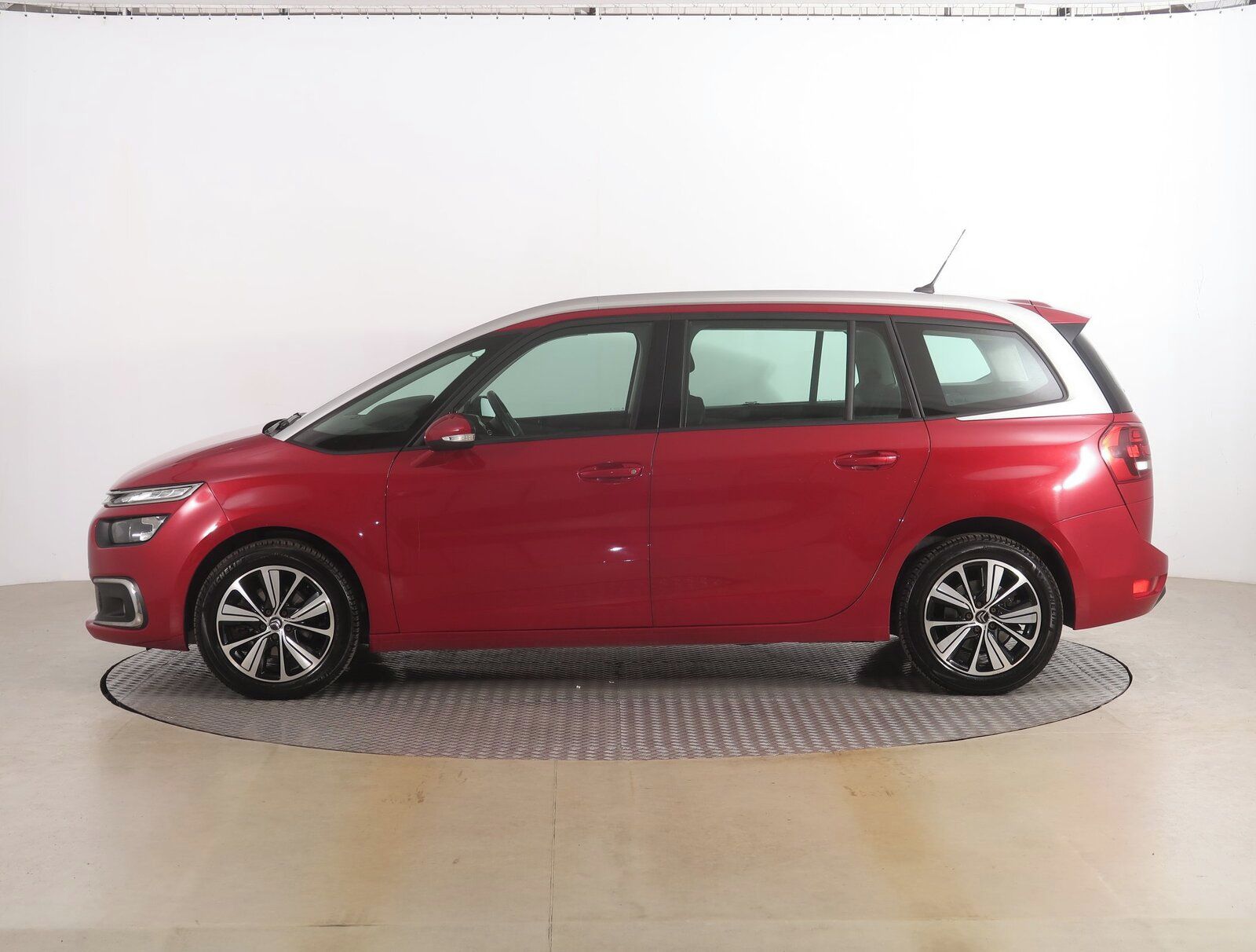 Citroën Grand C4 SpaceTourer, 1.6 PureTech, Automat - fotka 3