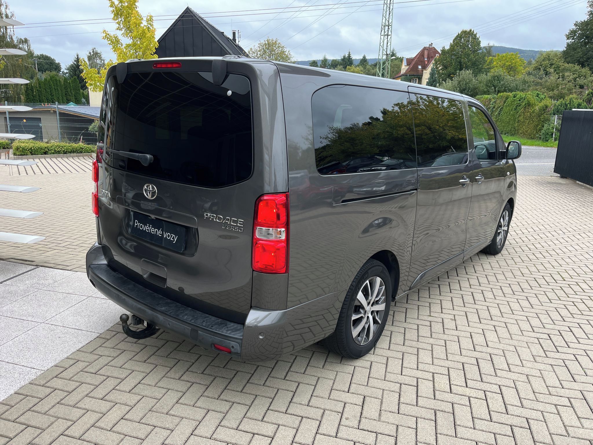 Toyota Proace Verso, 2.0 D 177k L2 VIP Webasto 8AT - fotka 6