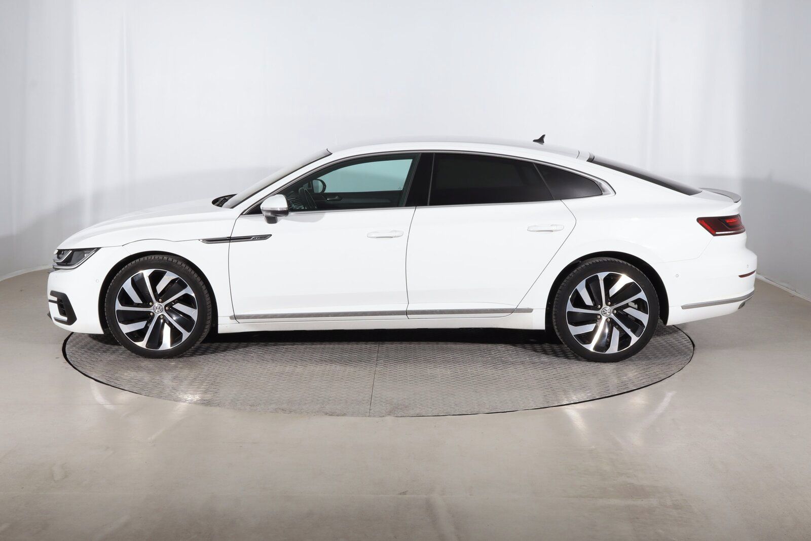 Volkswagen Arteon, 2.0 TDI, R-line, Automat - fotka 3