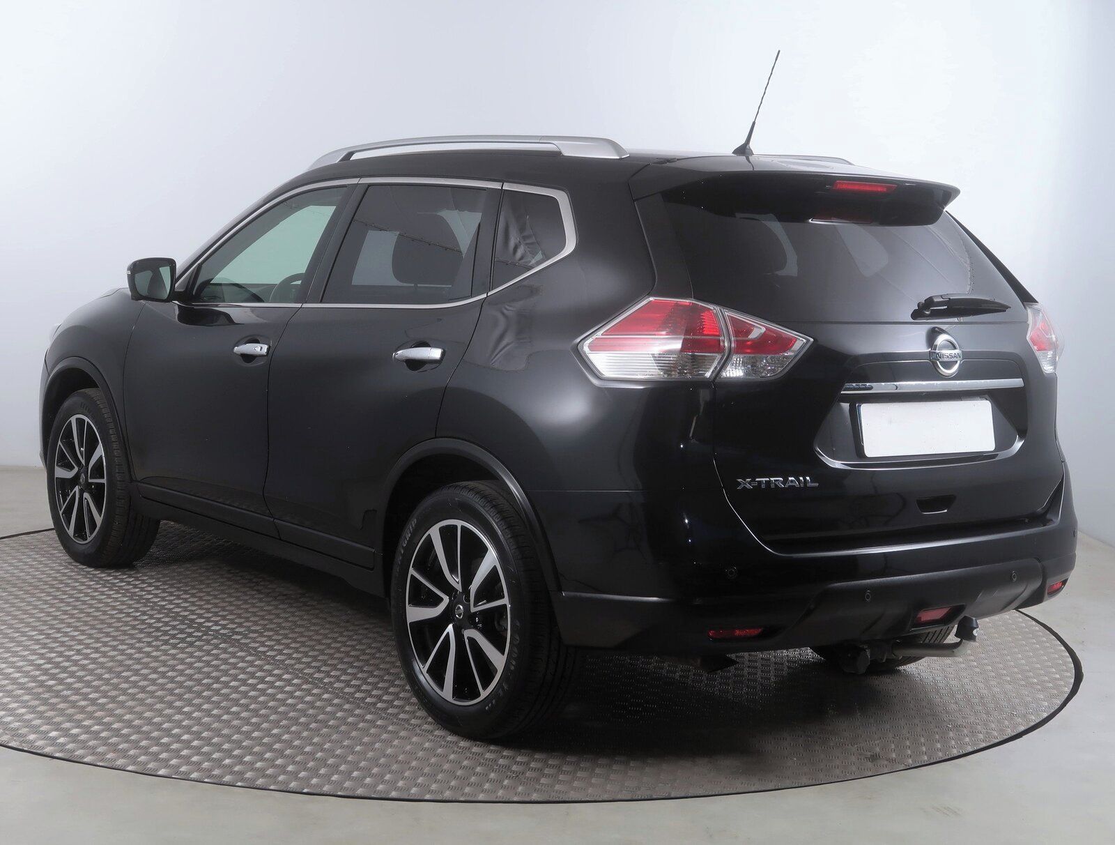 Nissan X-Trail, 1.6 dCi, 4X4, Serv.kniha - fotka 4