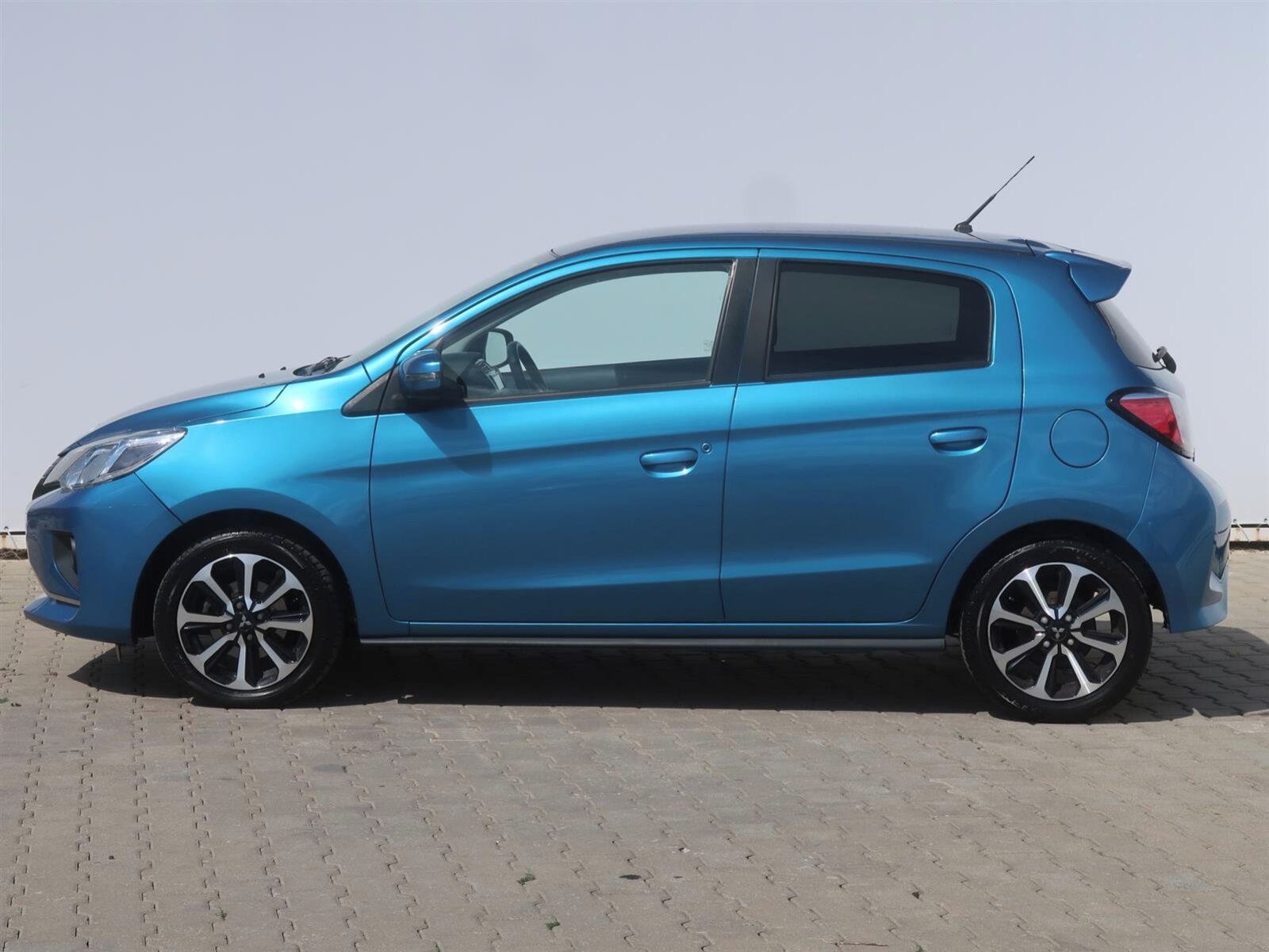 Mitsubishi Space Star, 1.2 MIVEC, Intense, Automat - fotka 3