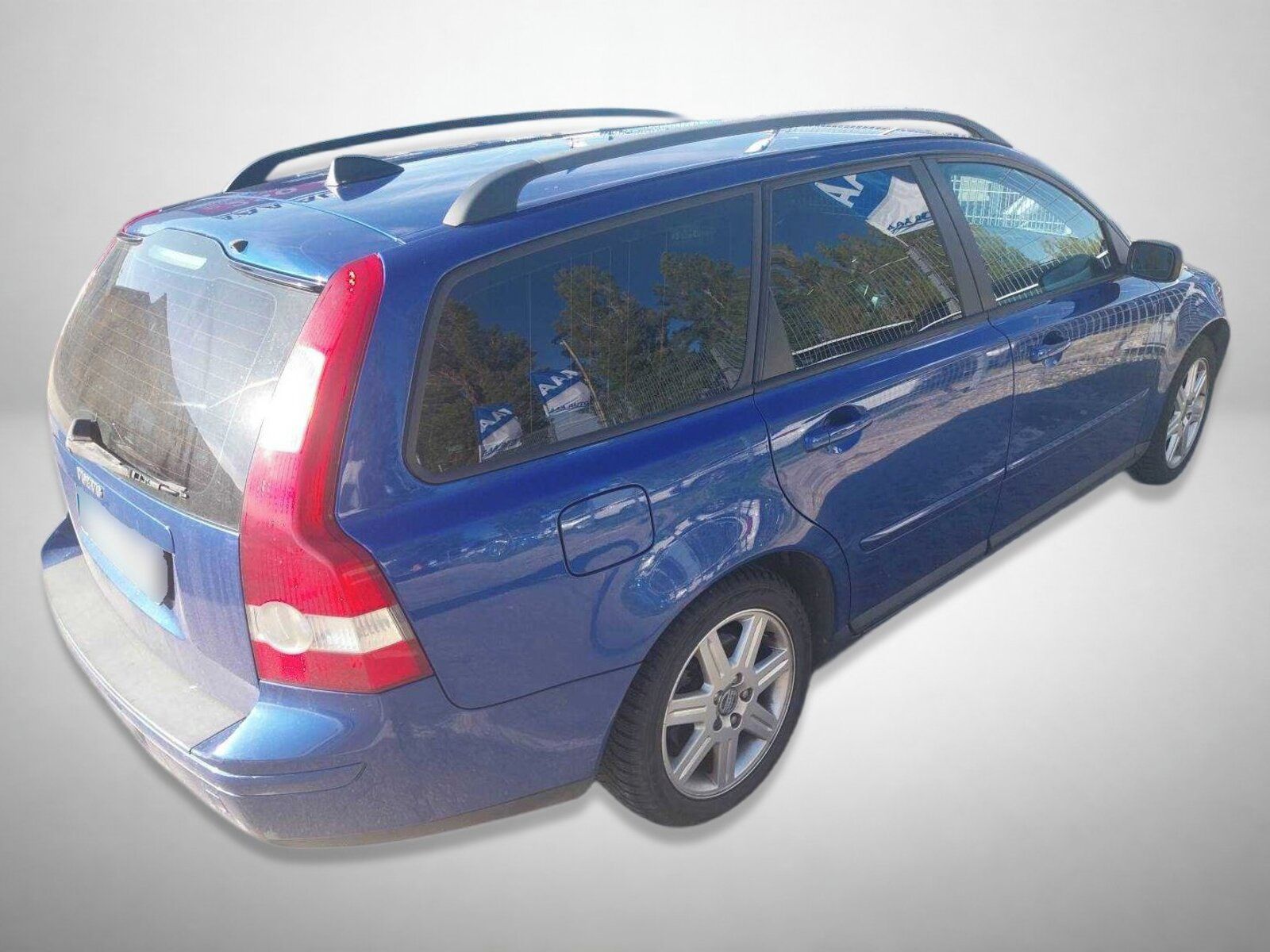 Volvo V50, 2.0 D, po STK, Tažné - fotka 2