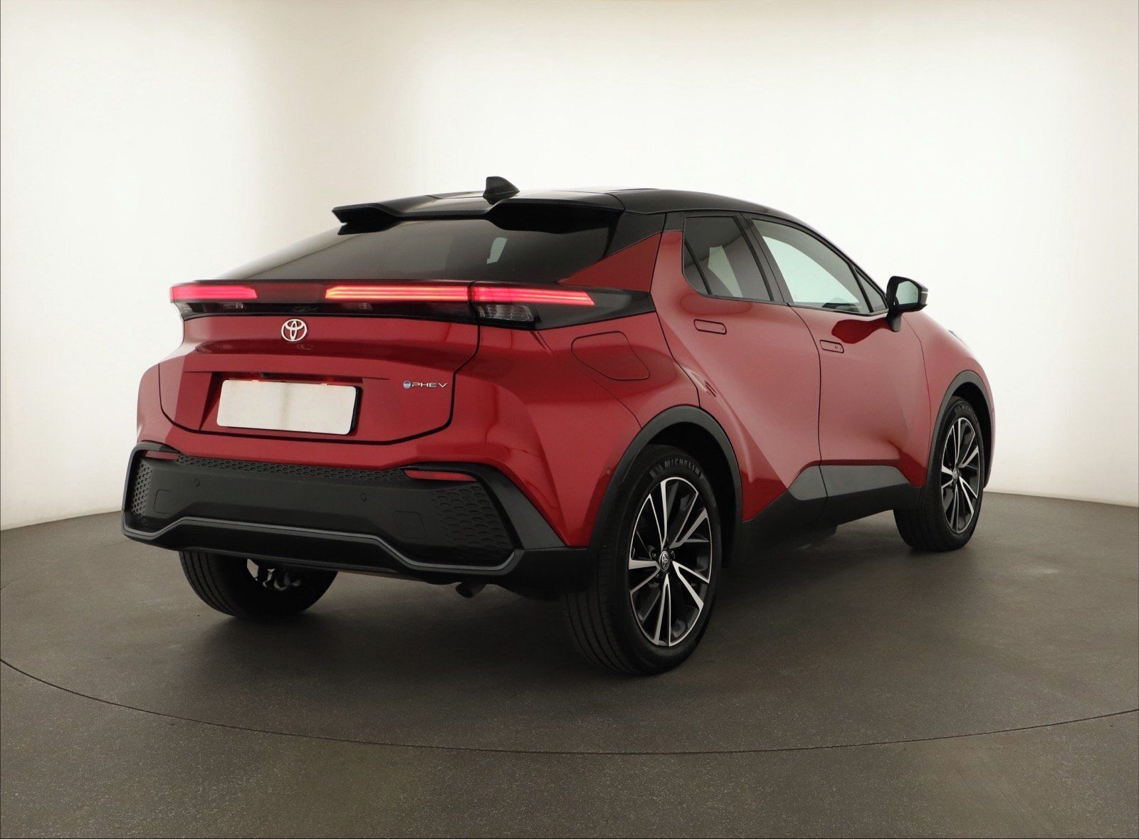 Toyota C-HR, 2.0 Plug-in, Executive - fotka 5