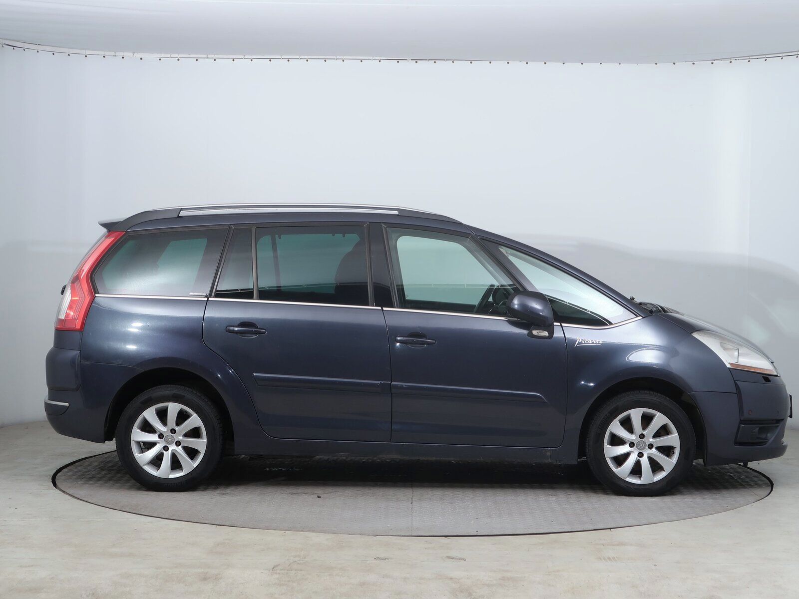 Citroën Grand C4 Picasso, 2.0 HDi 135, Automat, 7 míst - fotka 6