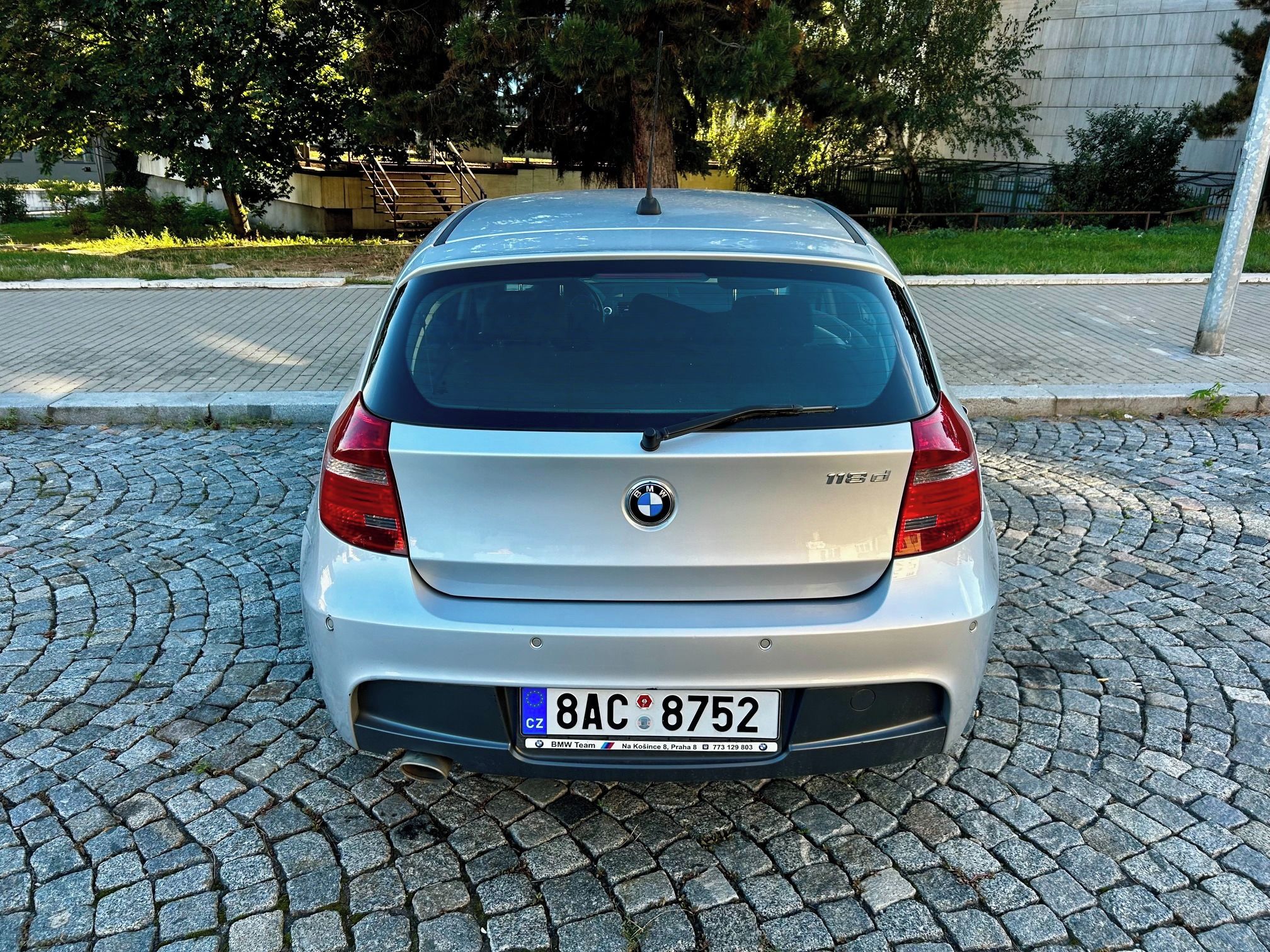 BMW Řada 1, 118d, po servisu, nové brzdy - fotka 6