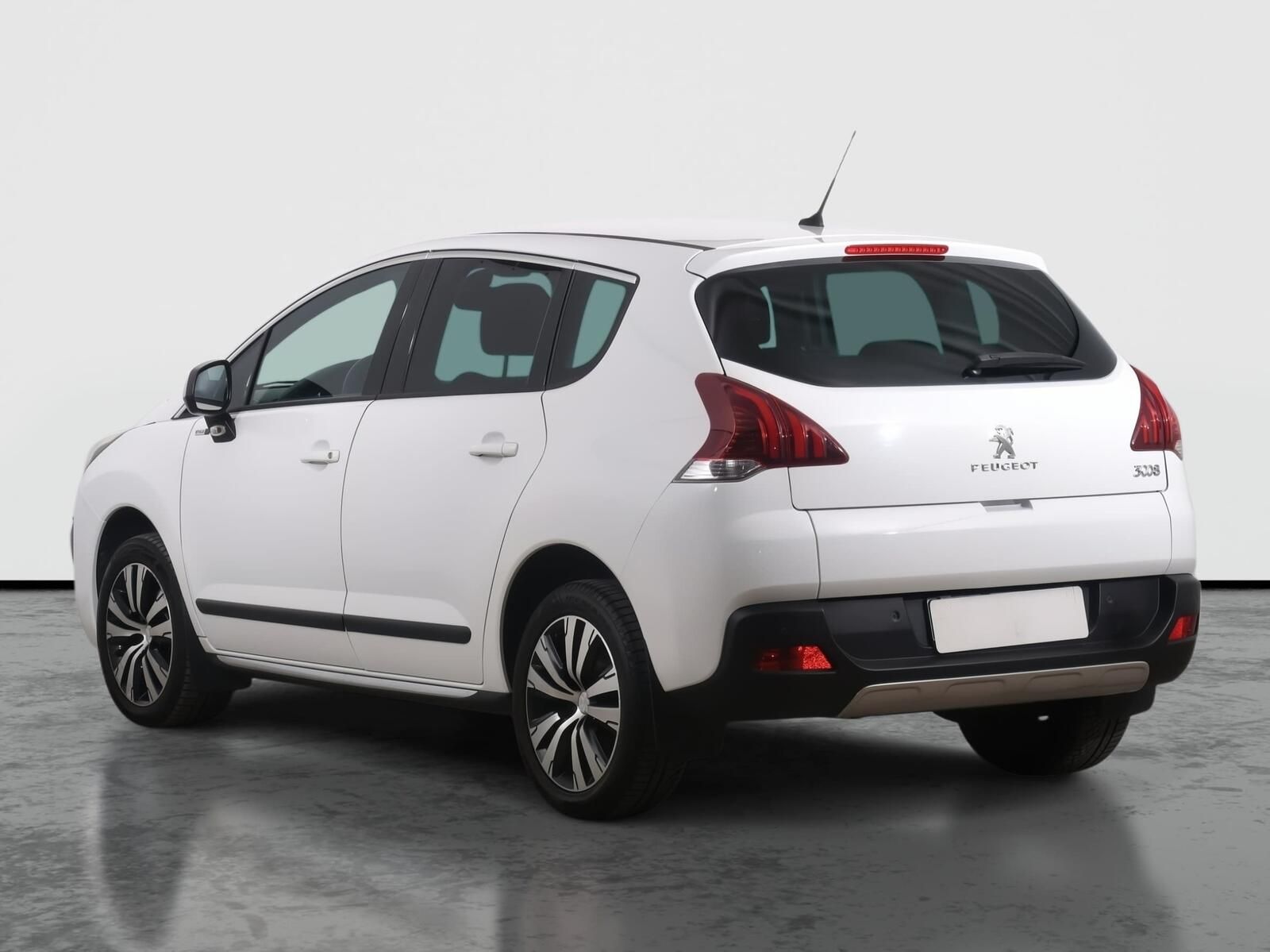 Peugeot 3008, 1.2 PureTech - fotka 4