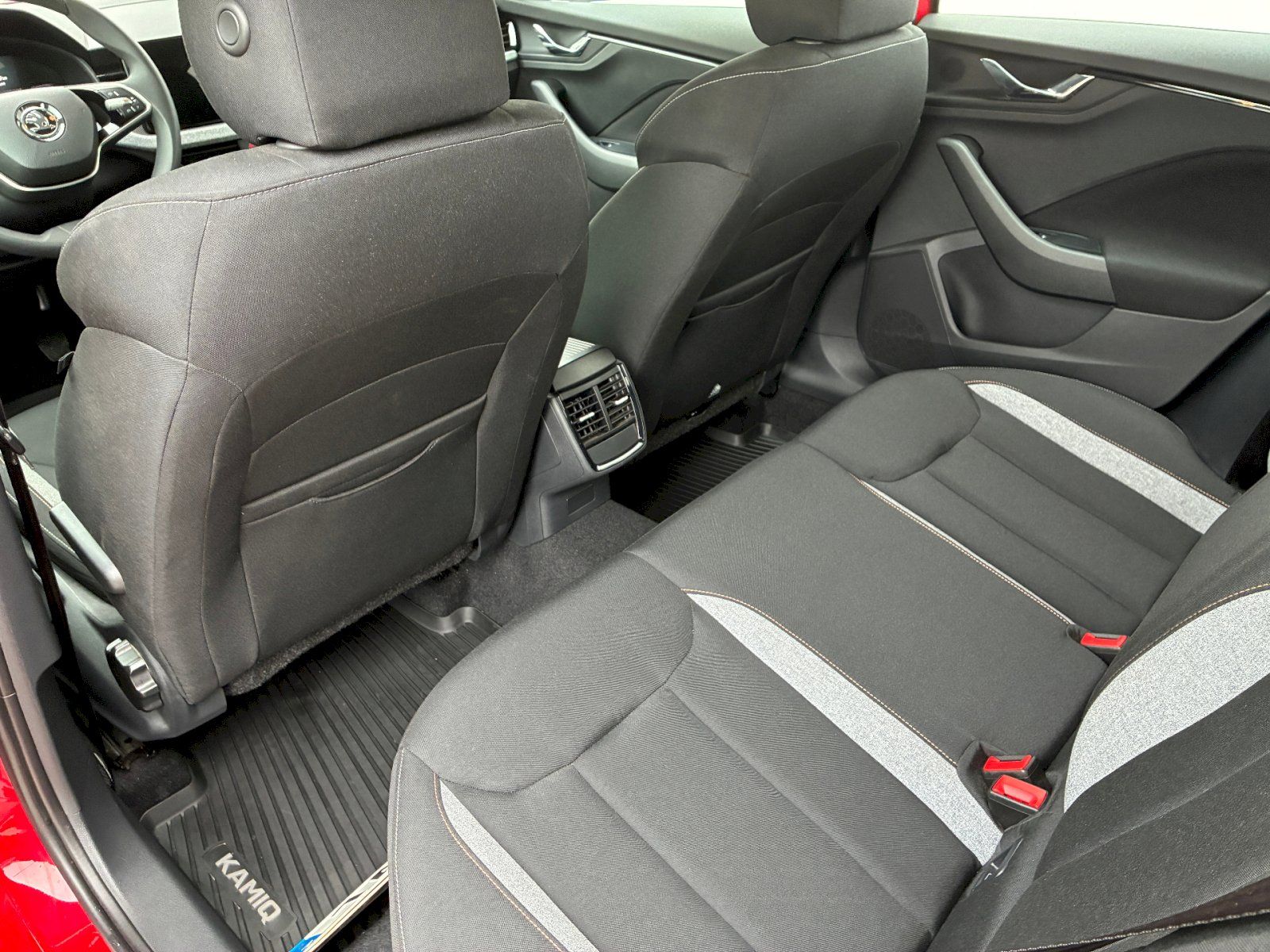 Škoda Kamiq, 1,0 TSI / 85 kW Selection - fotka 6