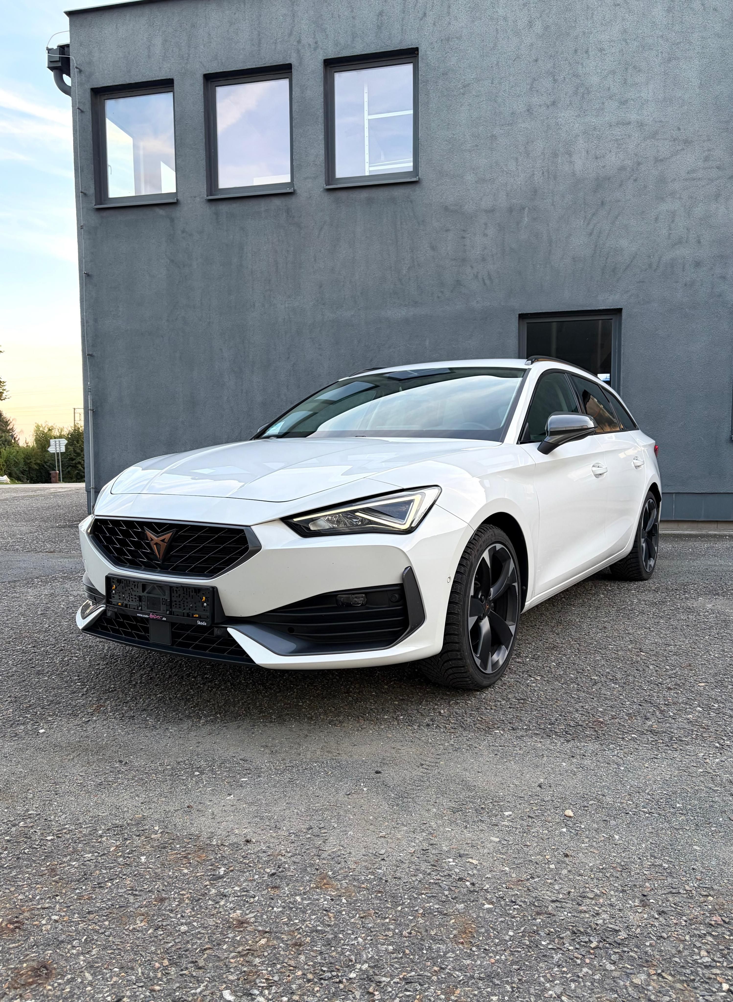 Seat Leon, 2.0TDI 110kw DSG - fotka 2