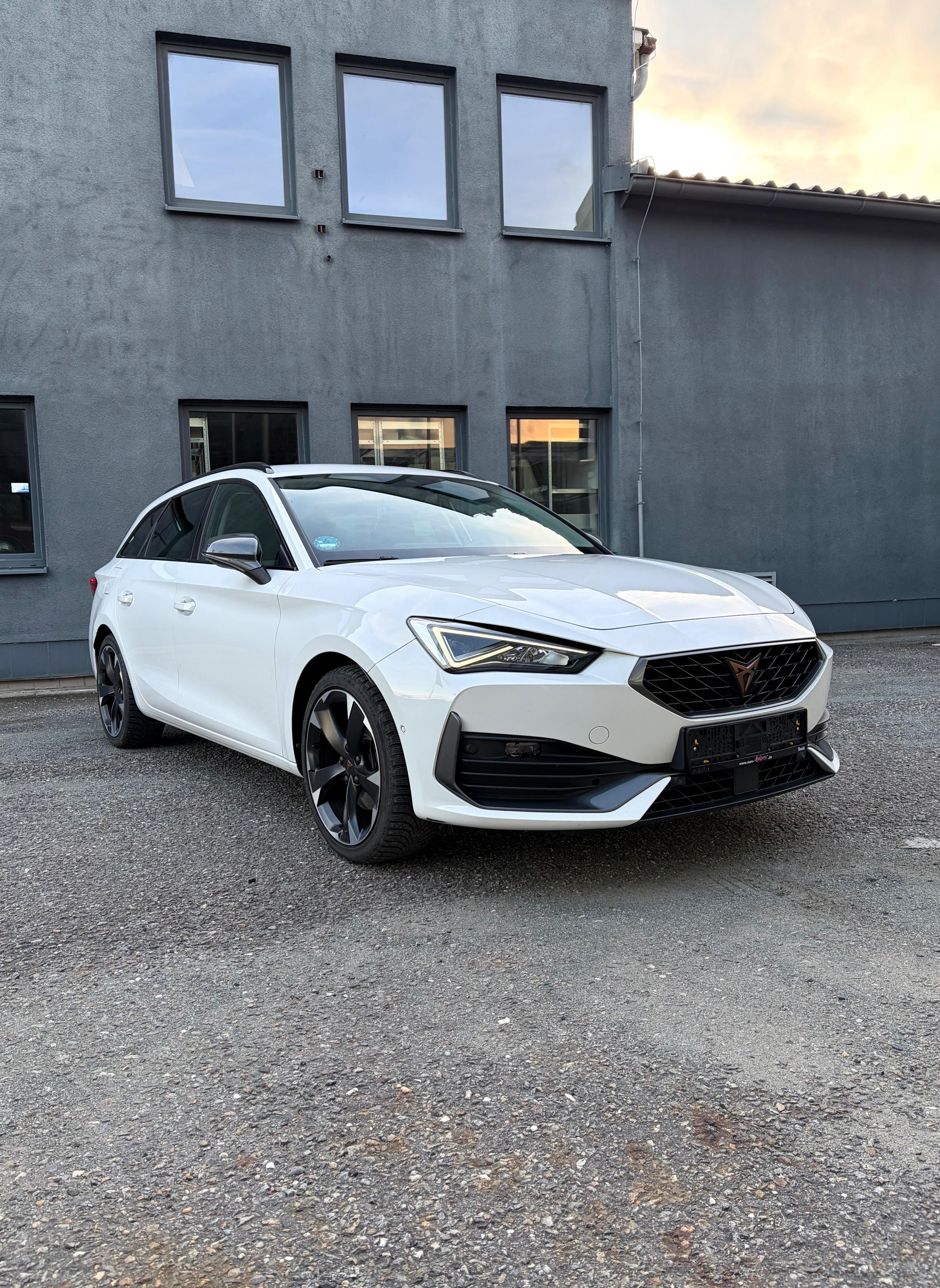 Seat Leon, 2.0TDI 110kw DSG - fotka 4