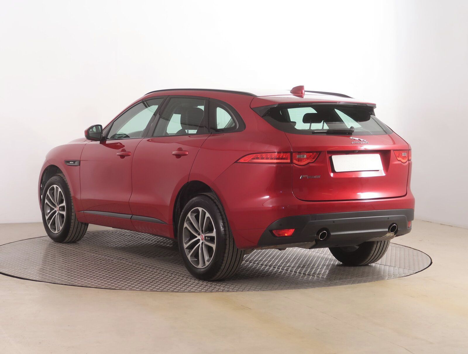 Jaguar F-Pace, 25d AWD, 4X4, Automat - fotka 4