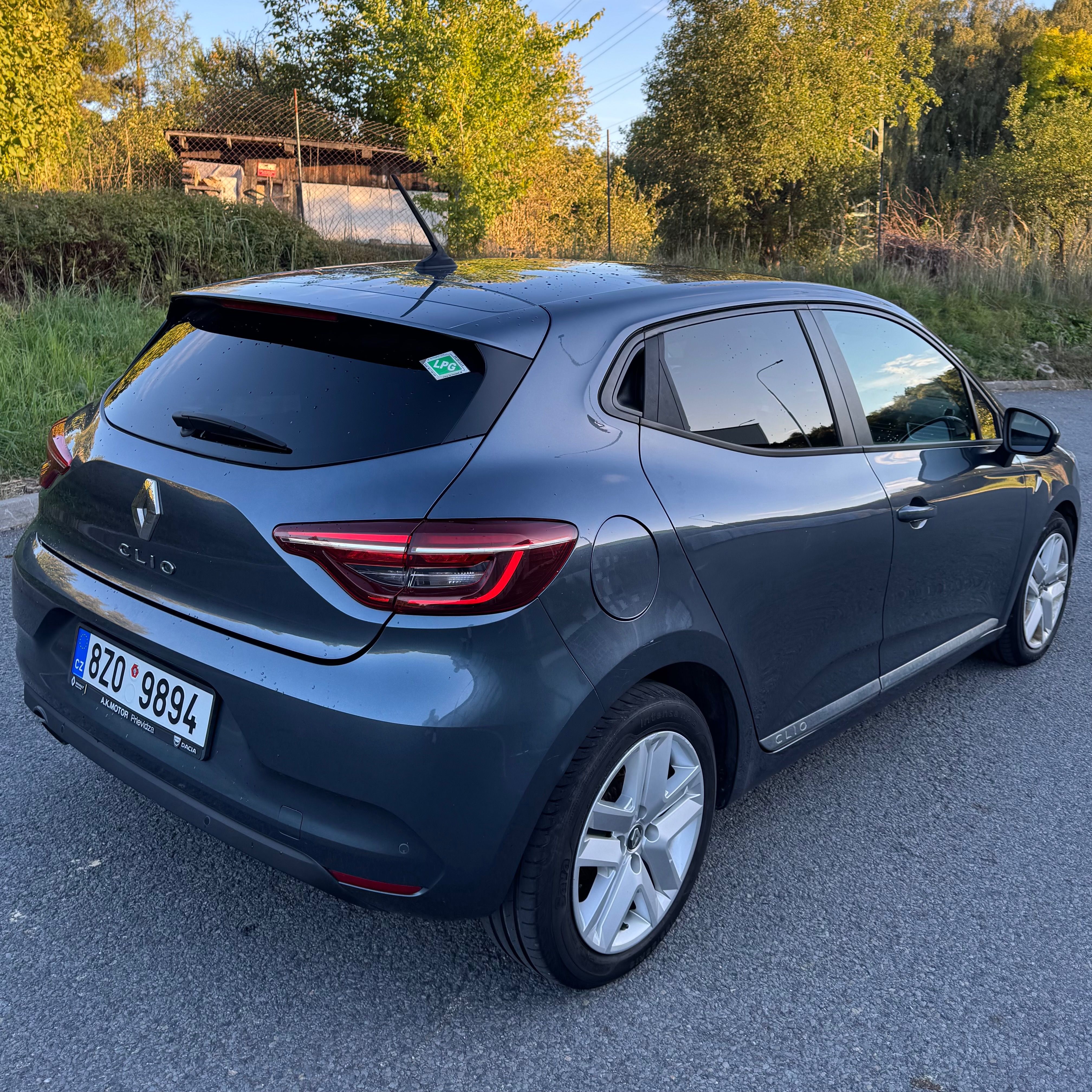 Renault Clio, Renault Clio 1.0 TCe 67 kW LPG - fotka 4