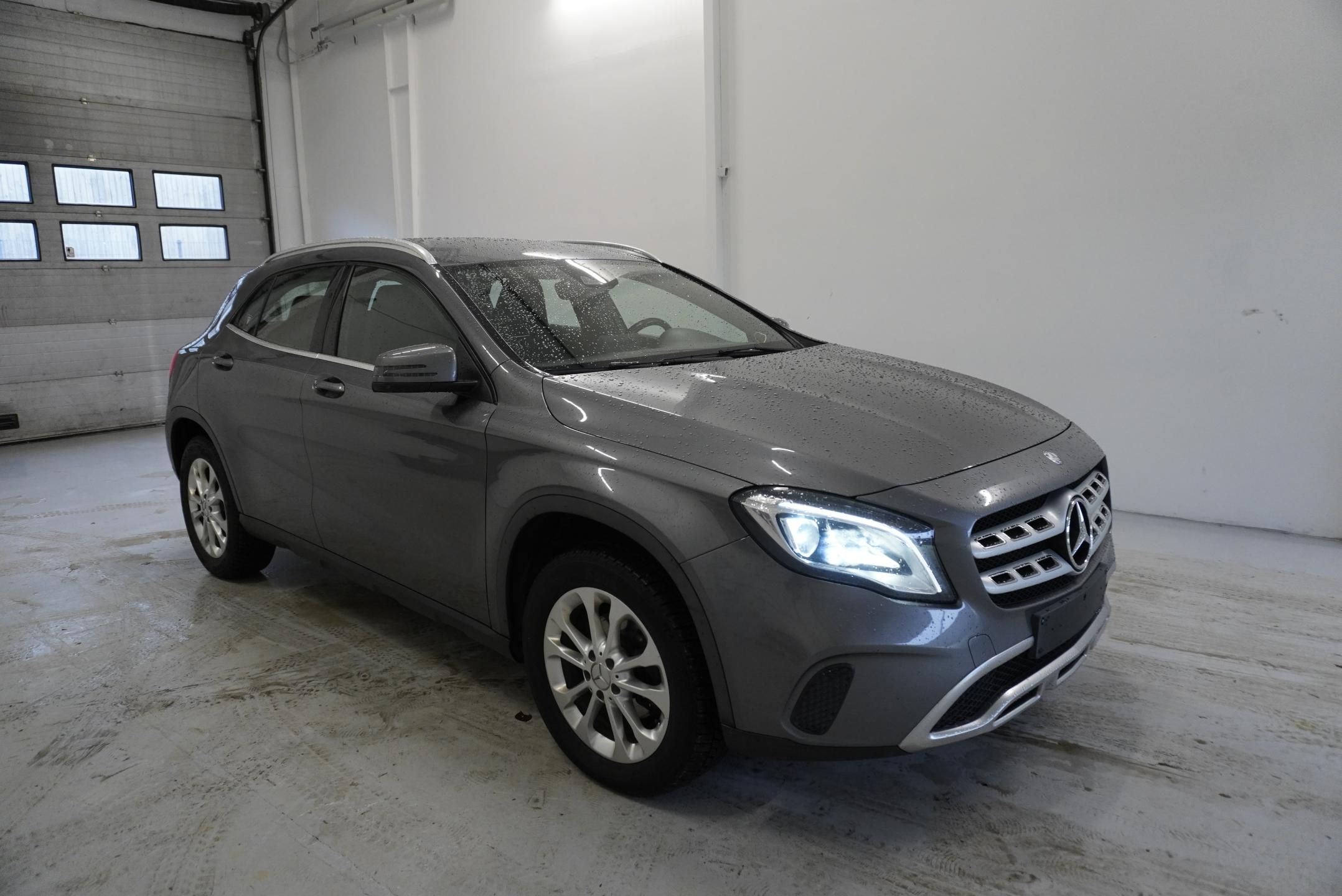Mercedes-Benz GLA, GLA220D 4MATIC AMG-LINE AUT. - fotka 3