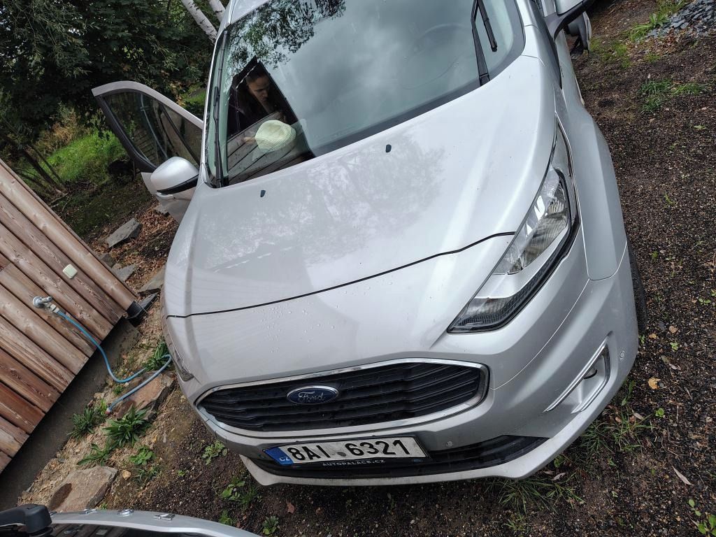 Ford Tourneo Connect, 1,5 TDI Titanium - fotka 4