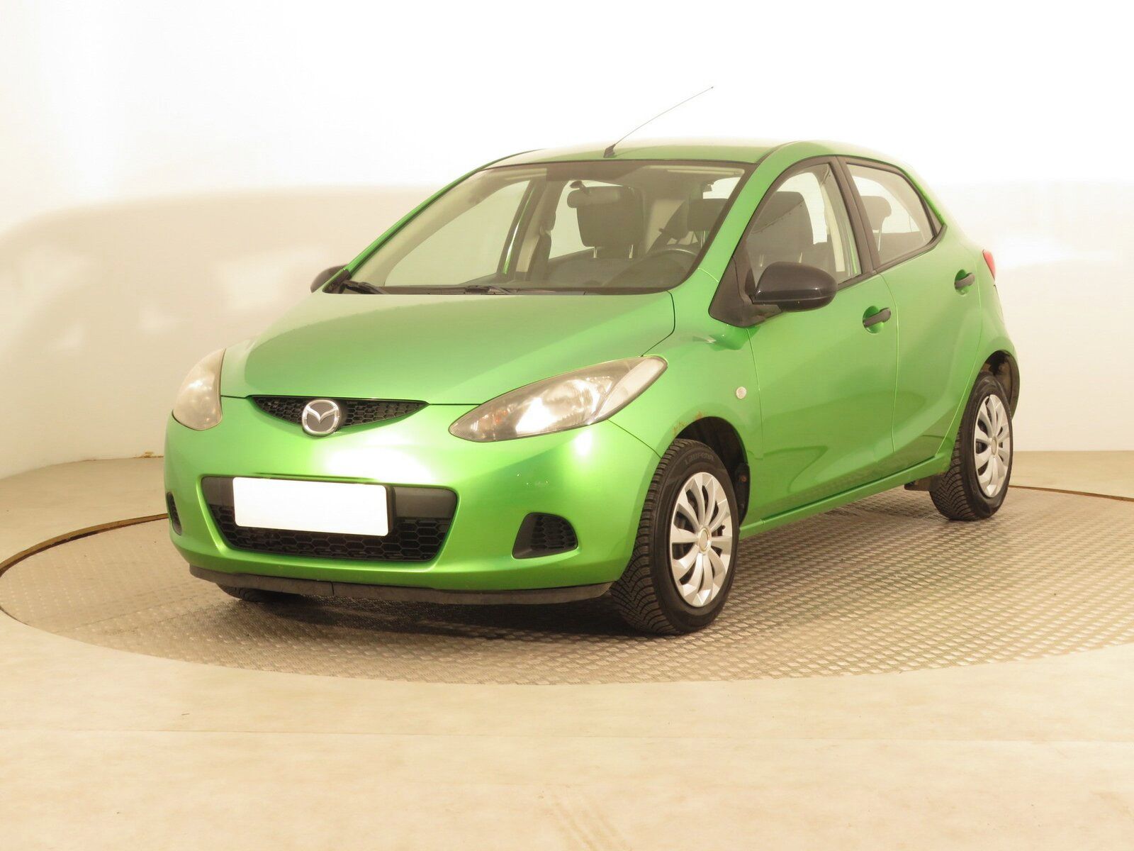 Mazda 2, 1.4 i, za skvělou cenu - fotka 2