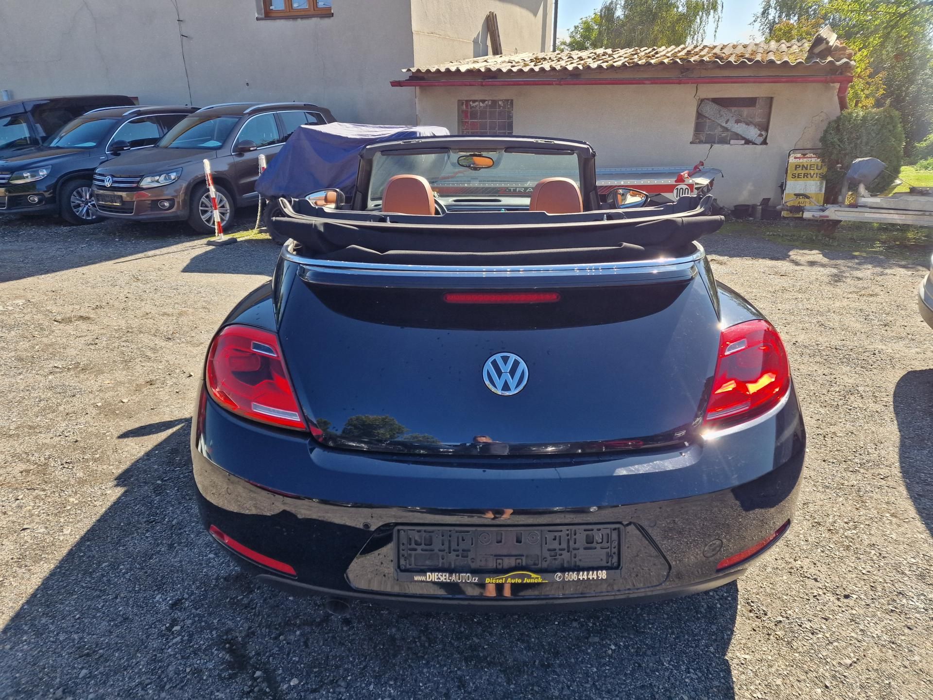 Volkswagen Beetle, CABRIO 2,0TDI DSG CUP KAMERA - fotka 5