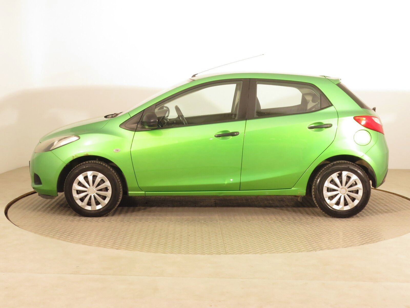 Mazda 2, 1.4 i, za skvělou cenu - fotka 3