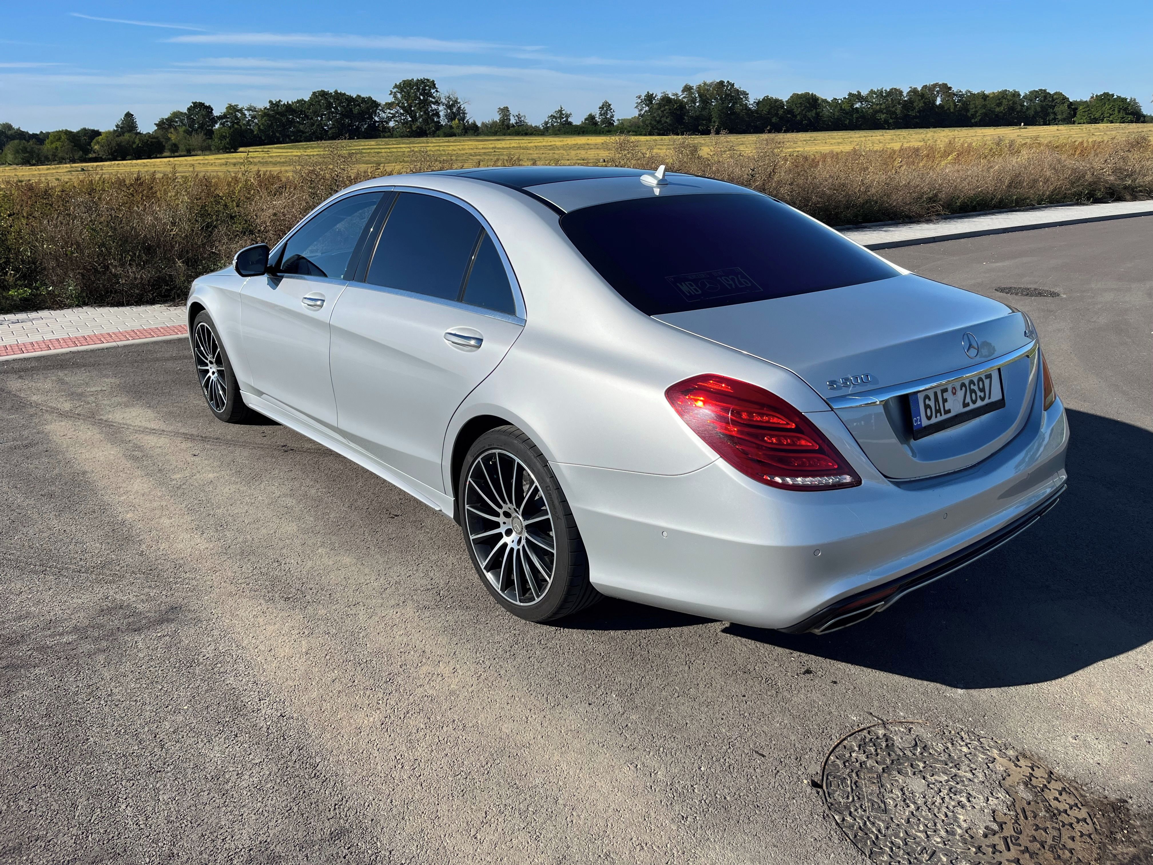 Mercedes-Benz Třídy S, Mercedes - Benz Třídy S 500 L - fotka 4