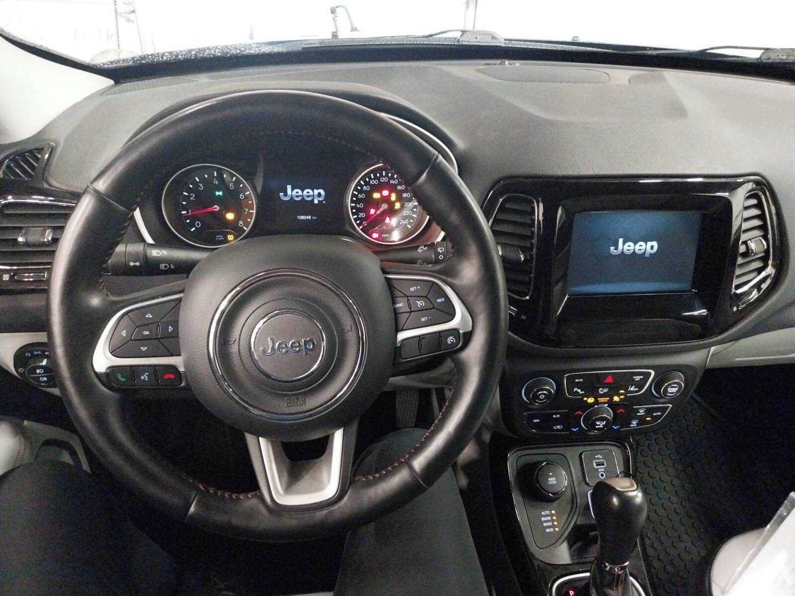 Jeep Compass, 1.4 MultiAir, 4X4, Automat - fotka 3
