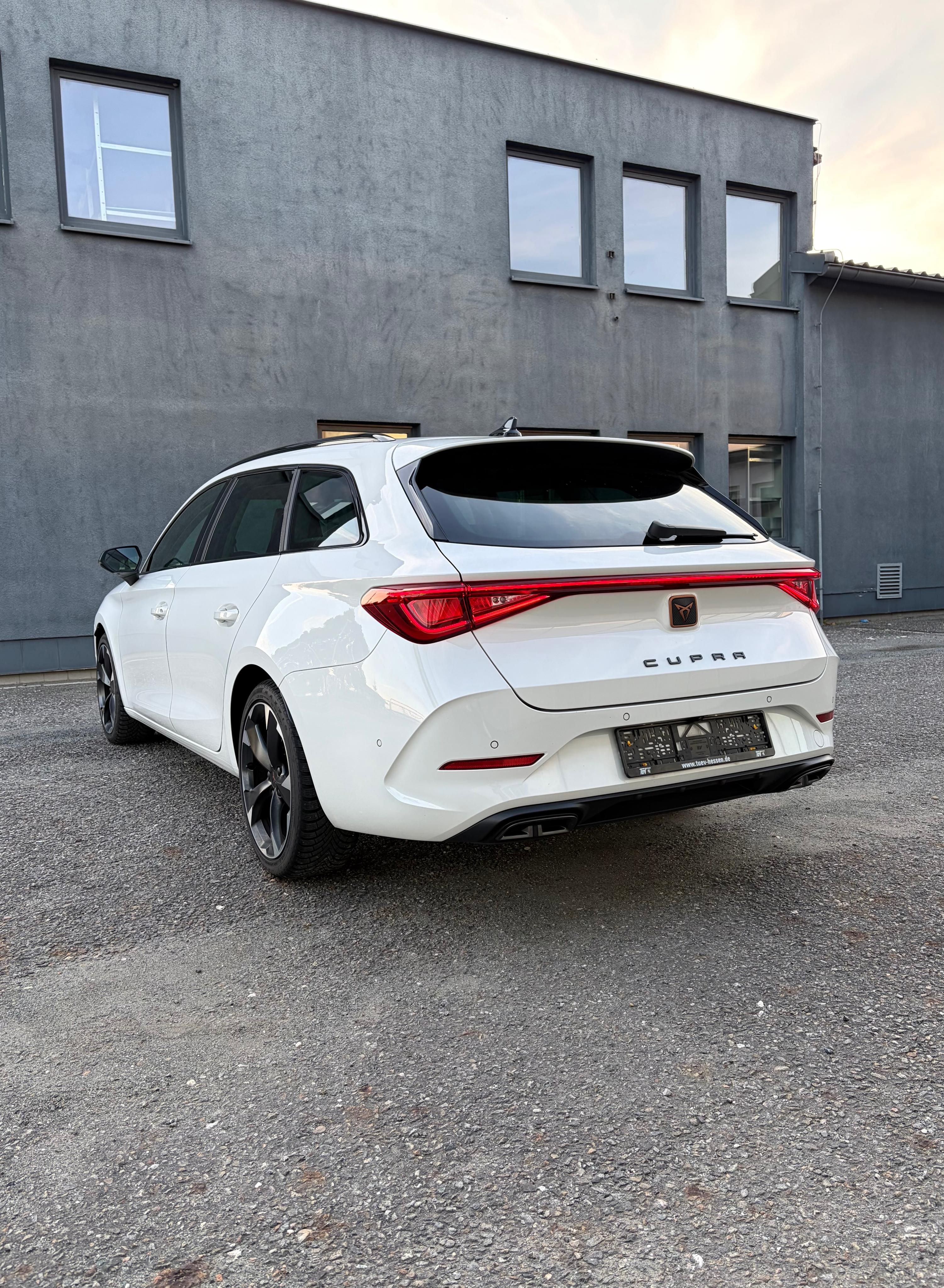 Seat Leon, 2.0TDI 110kw DSG - fotka 5
