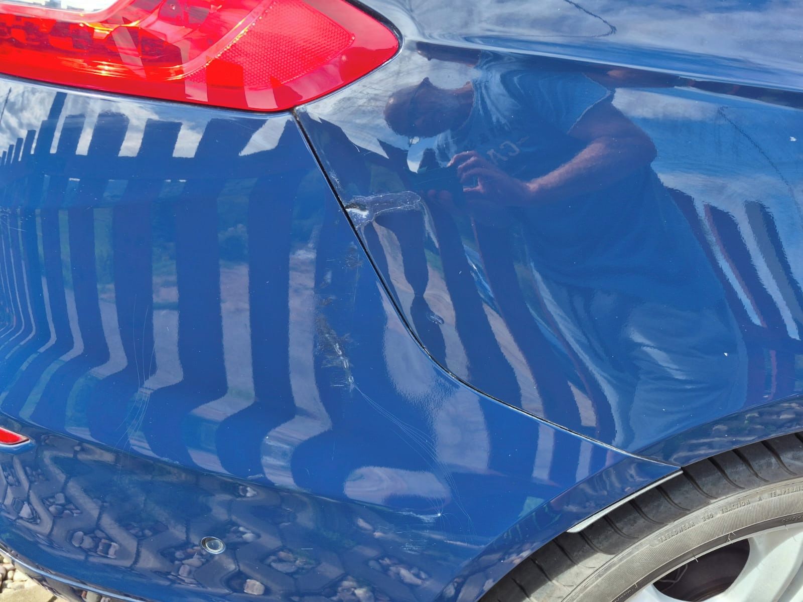Ford Mondeo - fotka 4