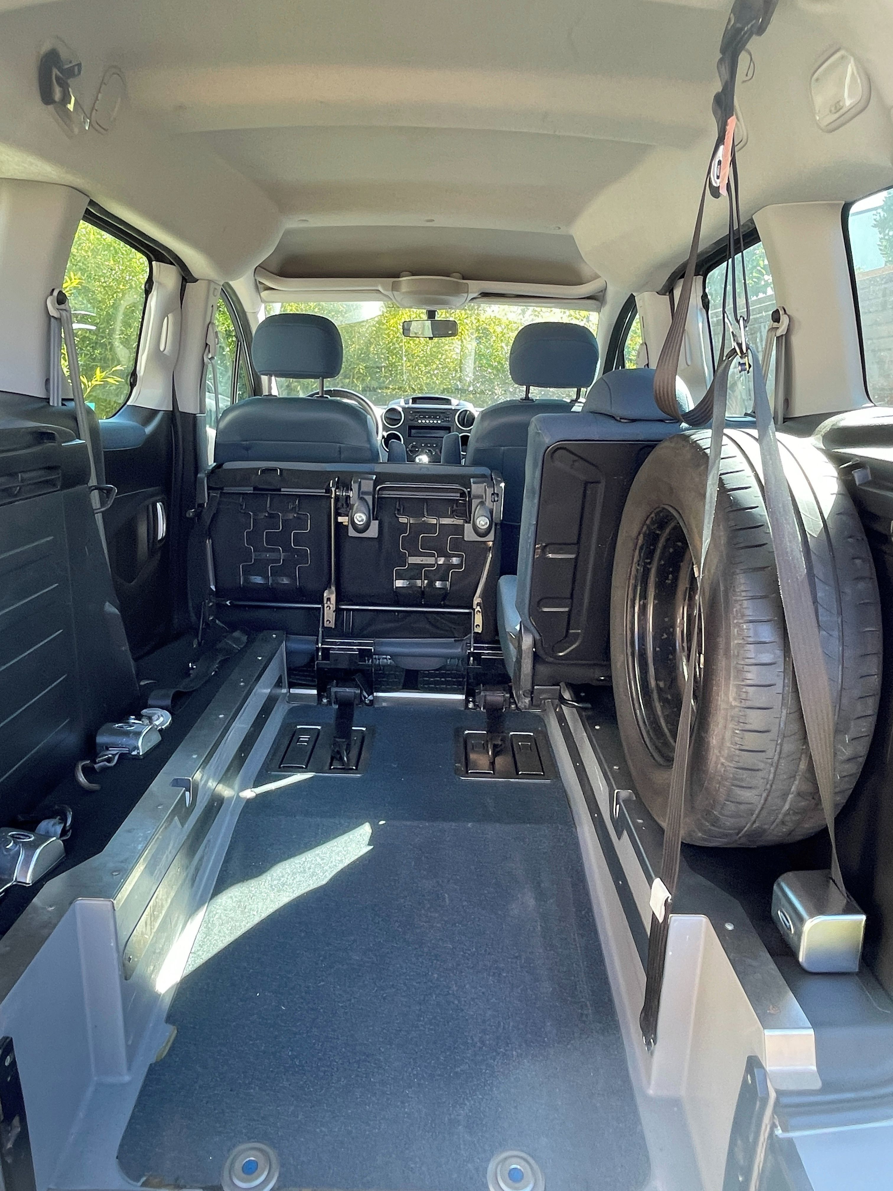 Citroën Berlingo, PRO PŘEVOZ VOZÍČKÁŘE - fotka 5