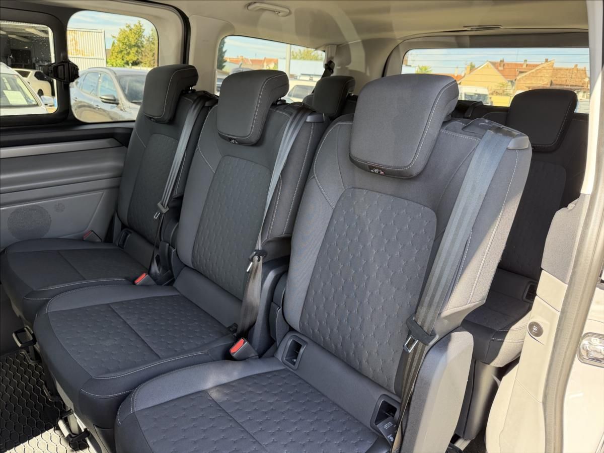 Ford Tourneo Custom, 2,0 EB AWD Titianium L1*8 míst - fotka 4