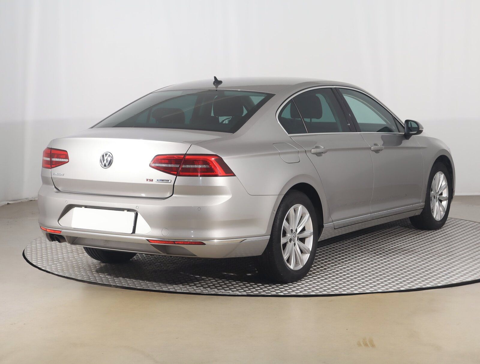 Volkswagen Passat, 1.8 TSI, Automat, Serv.kniha - fotka 5