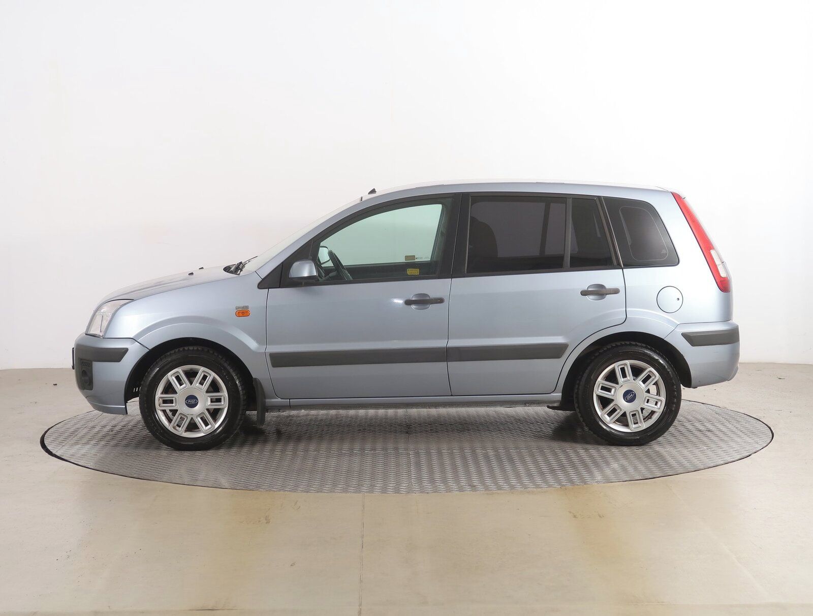 Ford Fusion, 1.4, Serv.kniha, po STK - fotka 3