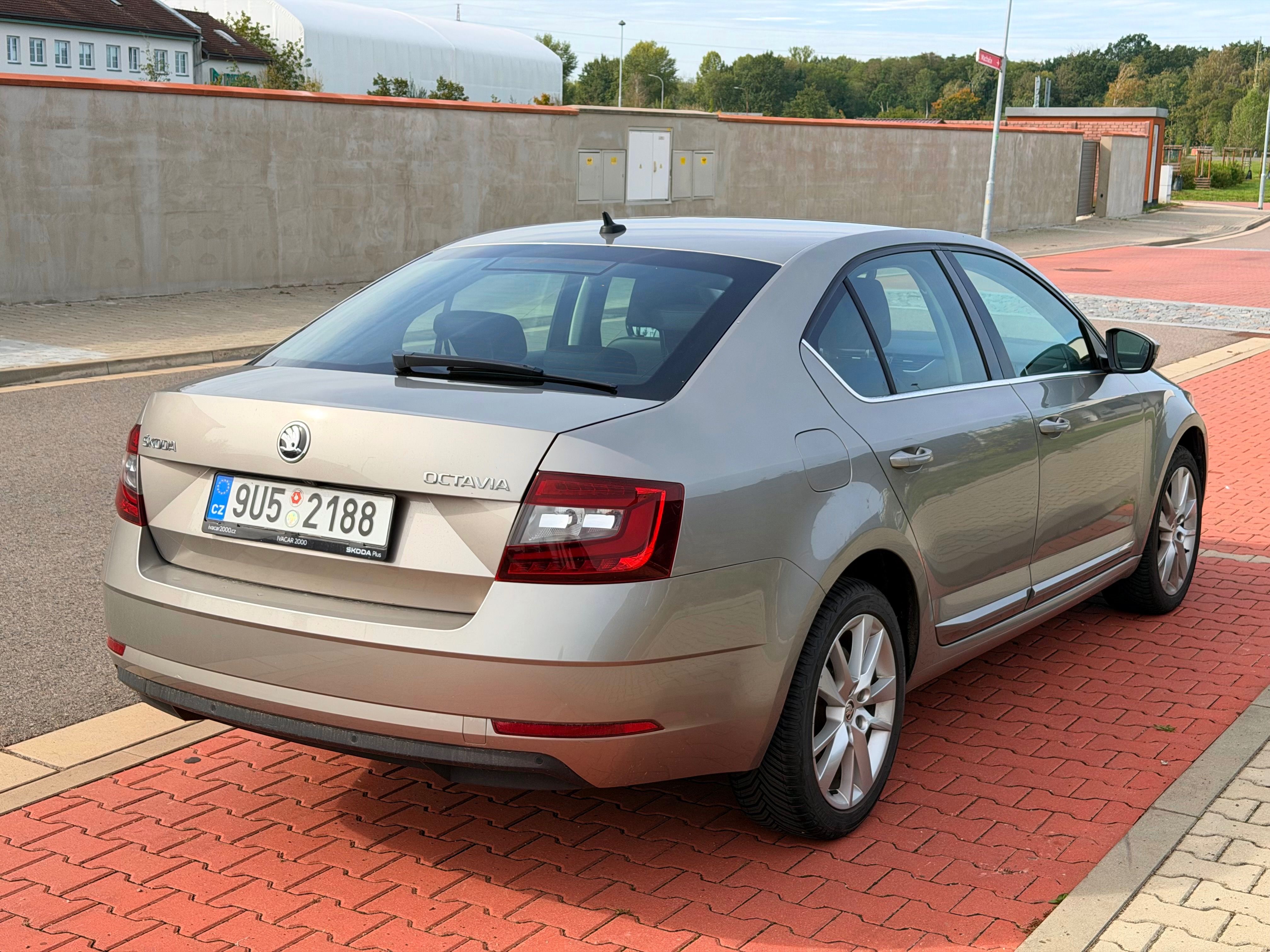 Škoda Octavia, STYLE 1.4 TSI 110kw DSG CZ - fotka 3