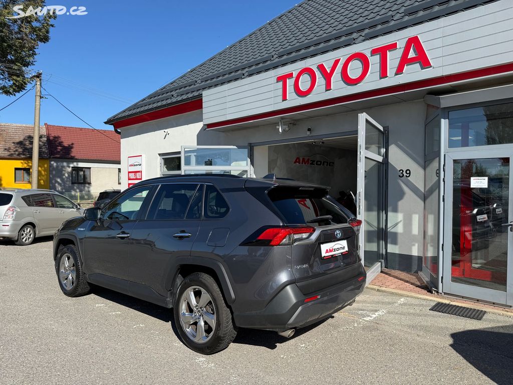 Toyota Rav4, fotka 8