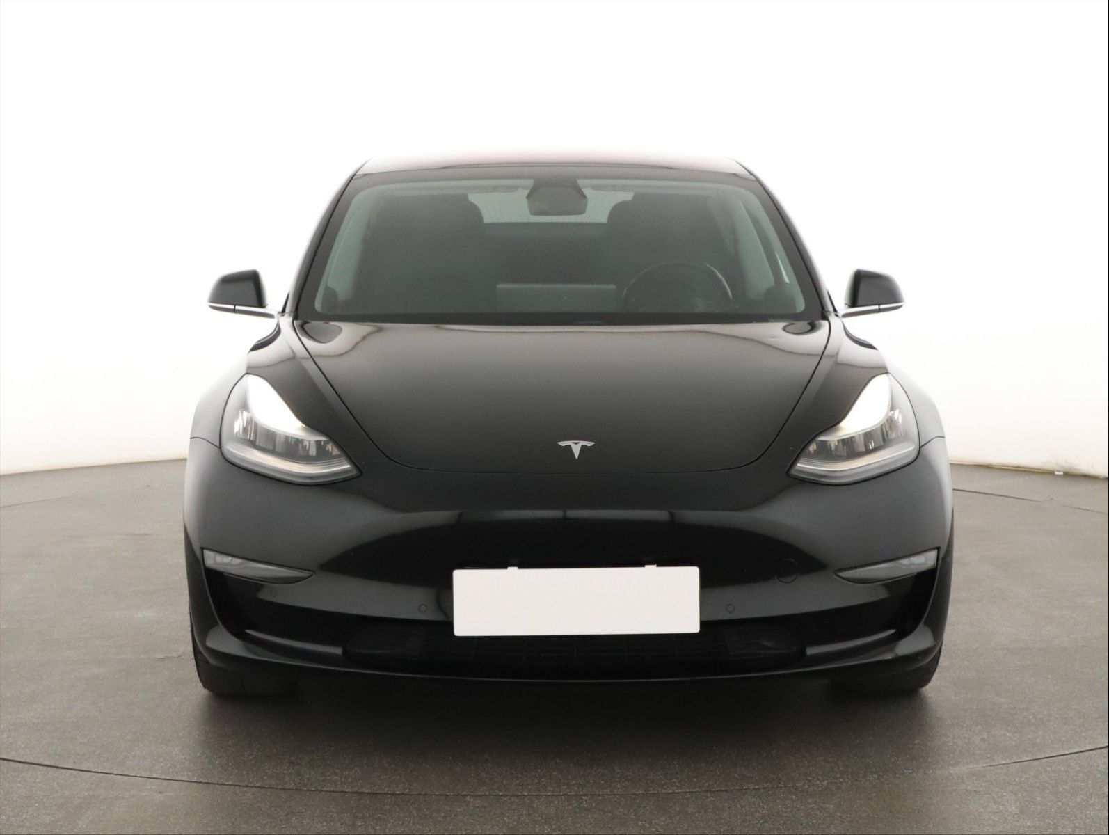 Tesla Model 3, Long Range 4WD 78kWh, SoH 78% - fotka 2