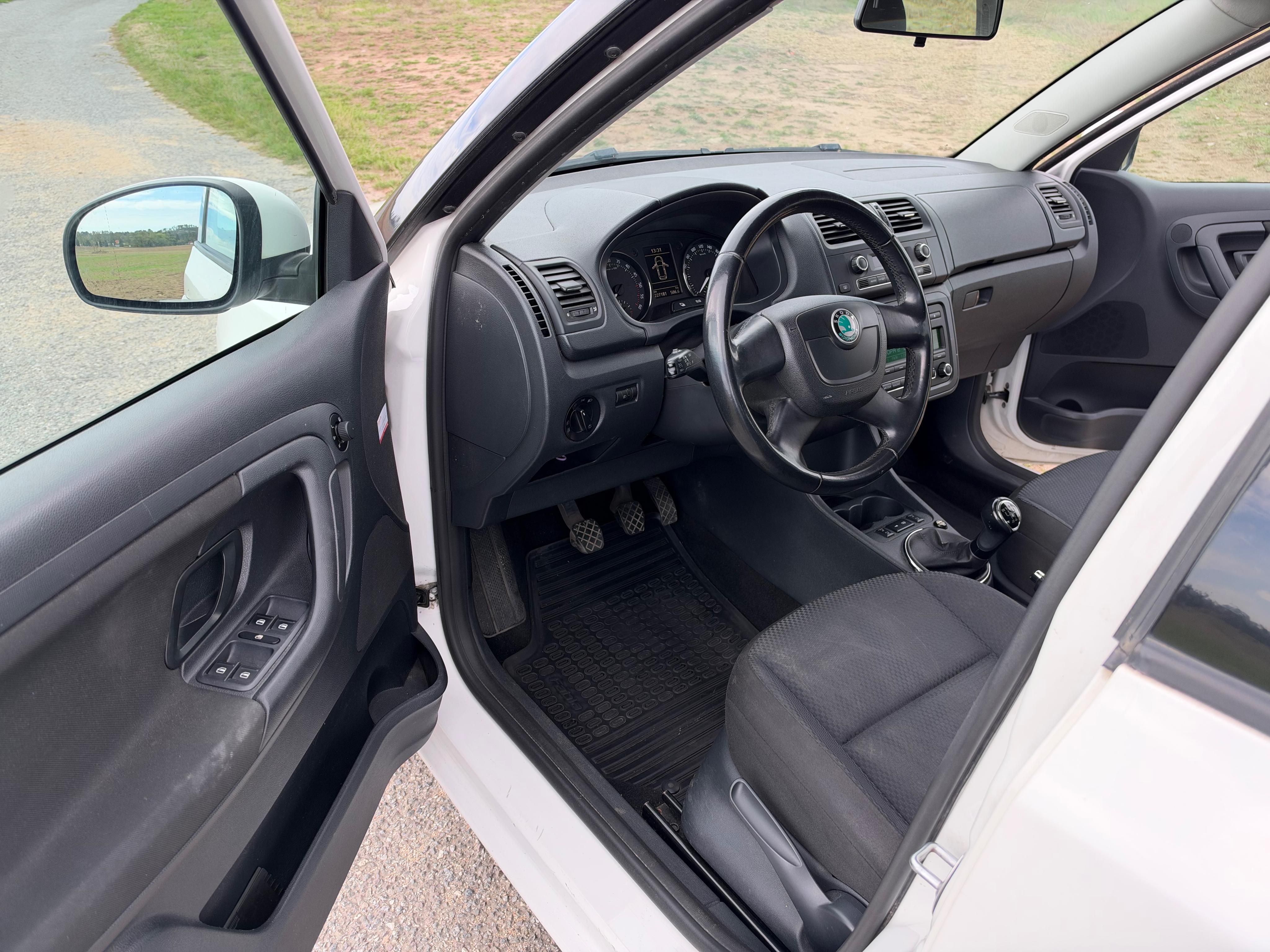 Škoda Fabia, 1.6 TDI 55 kW, 2012, STK 06/28 - fotka 5