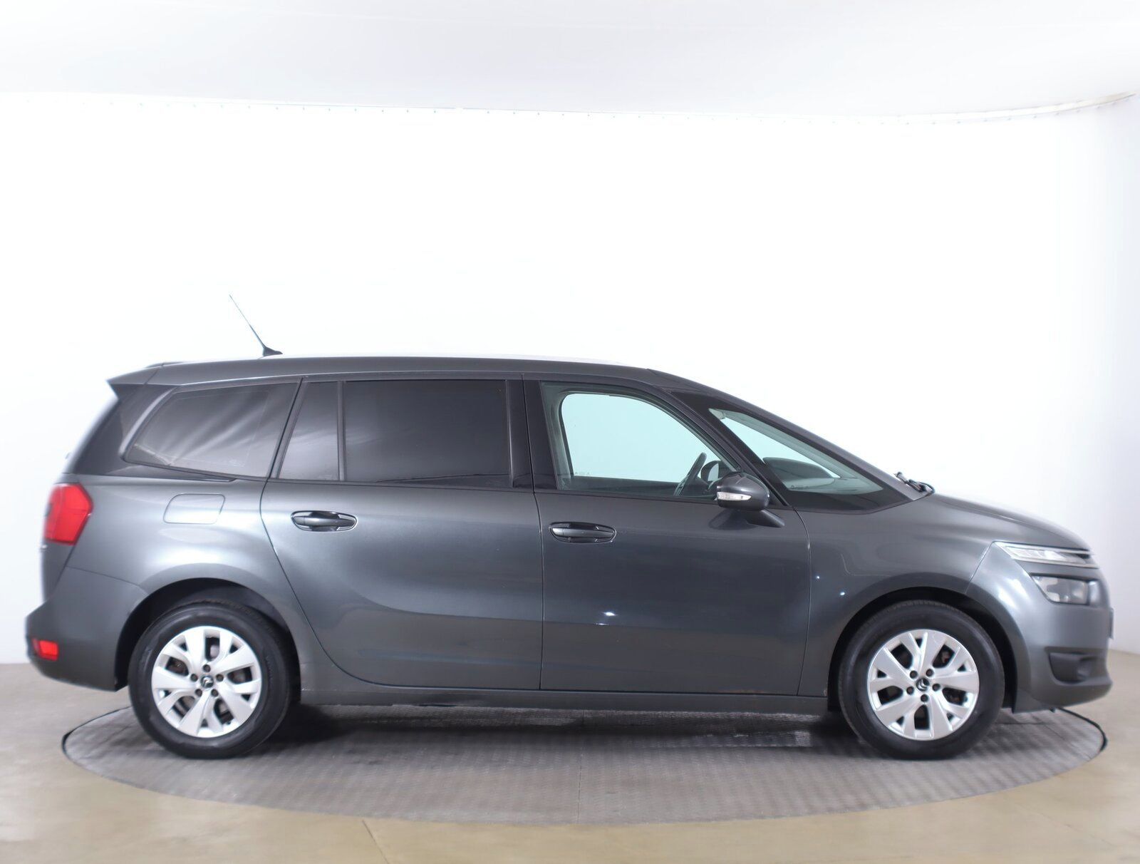 Citroën Grand C4 Picasso, 1.6 BlueHDi, 7 míst - fotka 6