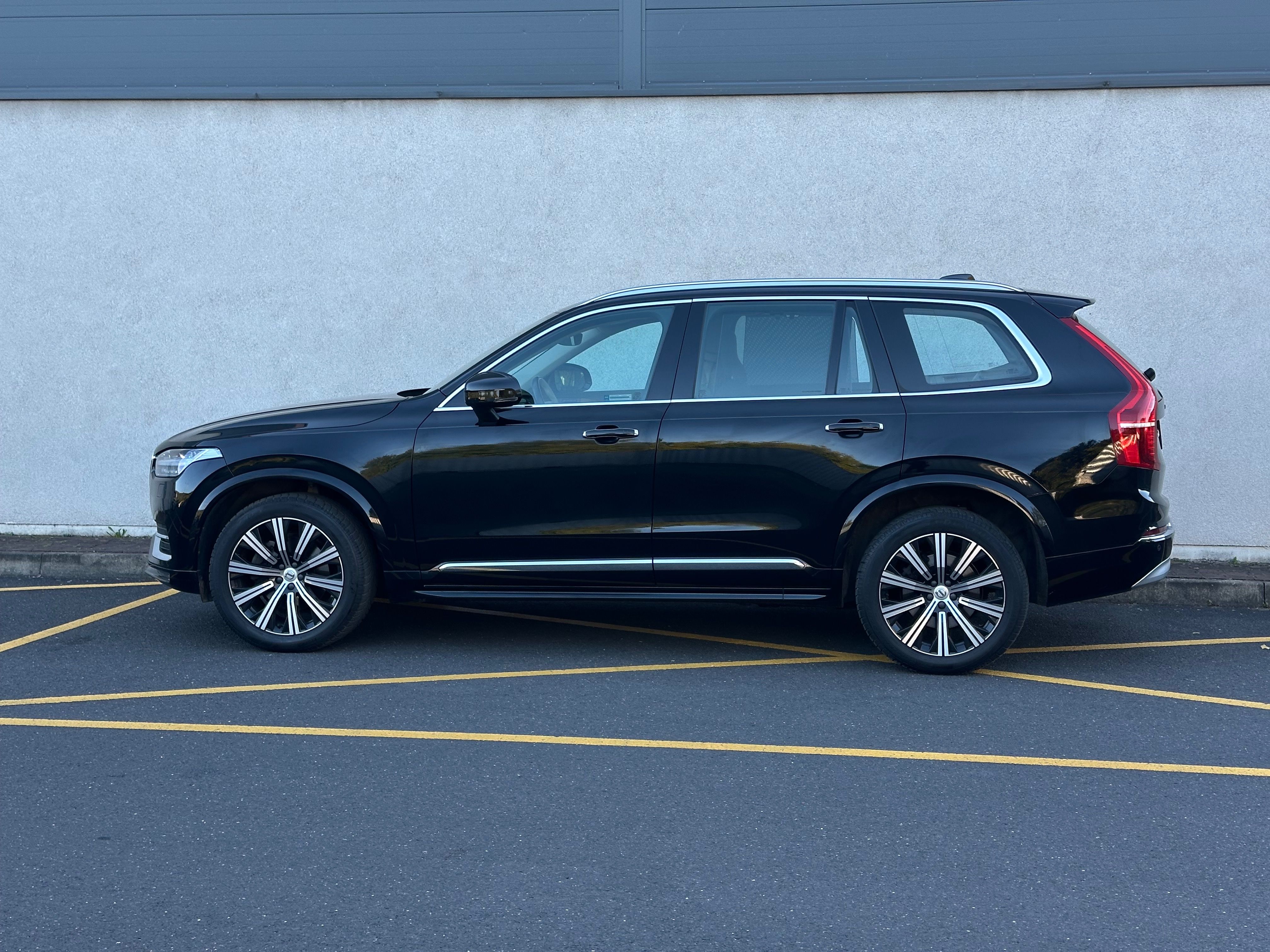 Volvo XC90, 173kw,inscript,7míst,DPH,1.maj - fotka 4
