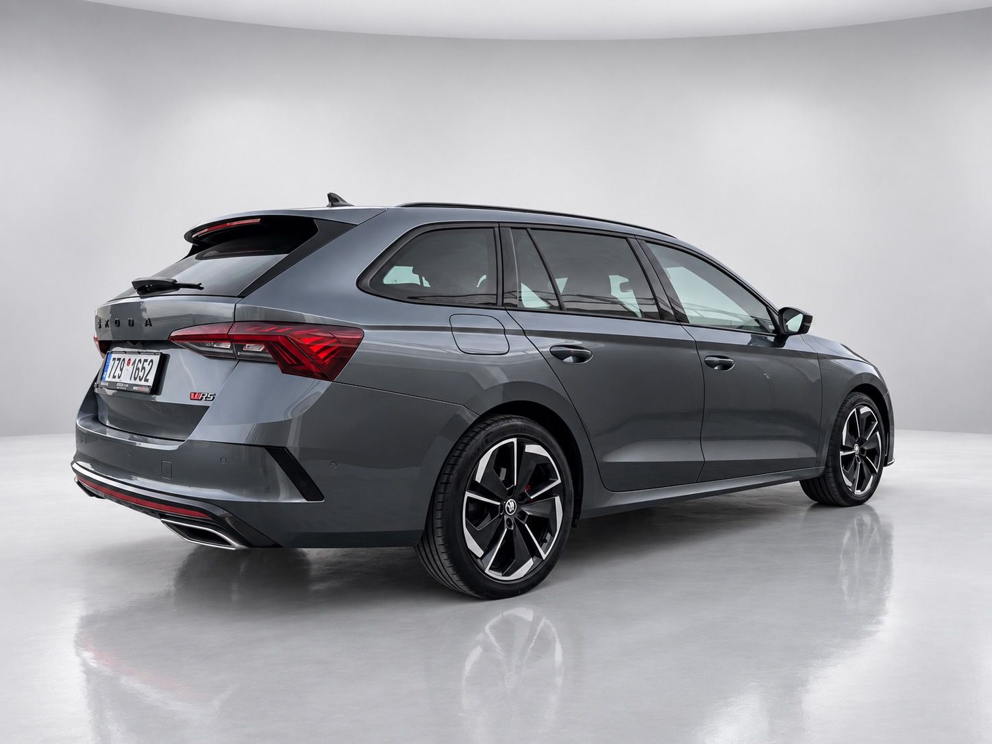 Škoda Octavia, RS 2.0 TDI(147 kW) DSG 4x4 DPH - fotka 4