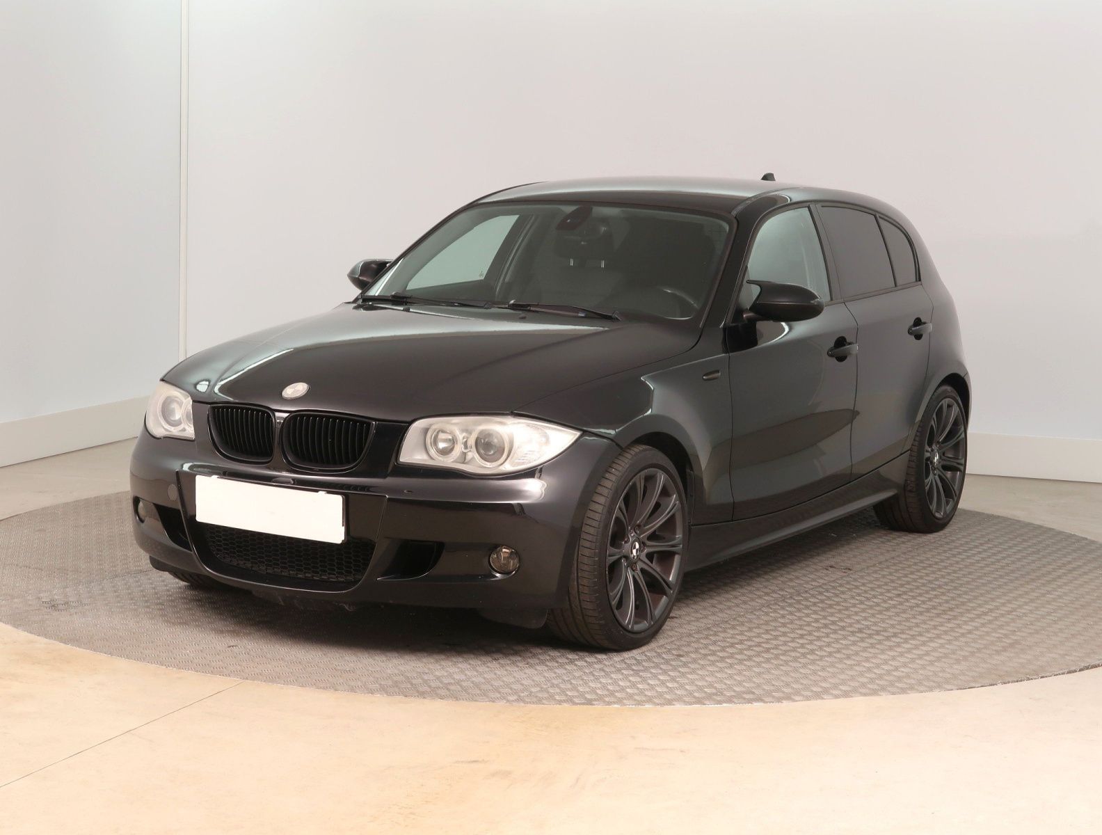 BMW Řada 1, 116i, Xenony, Klima, Tempomat - fotka 3