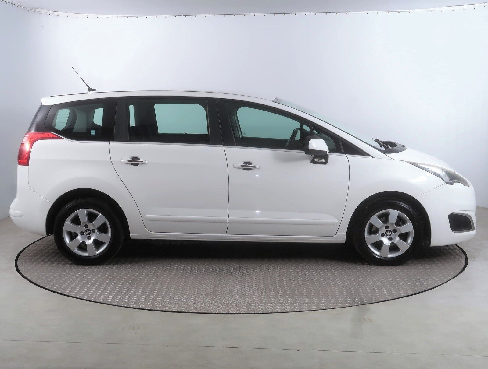 Peugeot 5008, 1.6 HDi - fotka 6