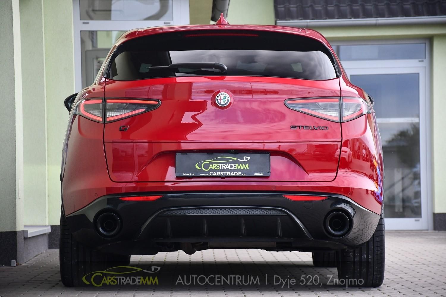 Alfa Romeo Stelvio, 2.2 D154kW Veloce AT8-Q4 - fotka 4