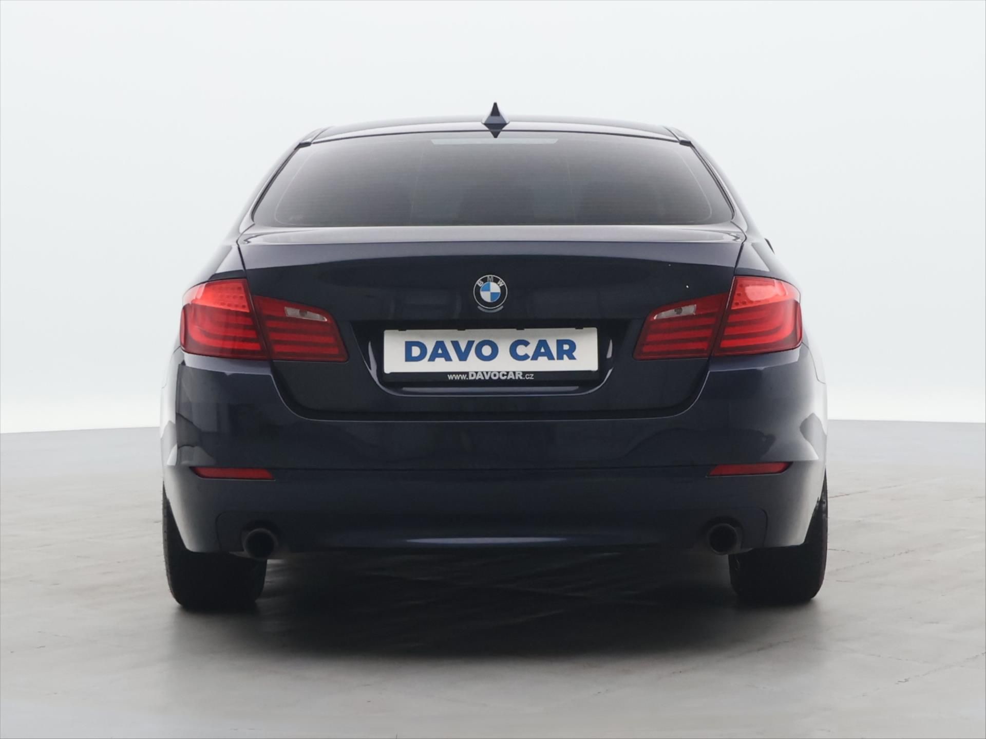 BMW Řada 5, 3,0 535i 225kW Aut.klima Kůže - fotka 6