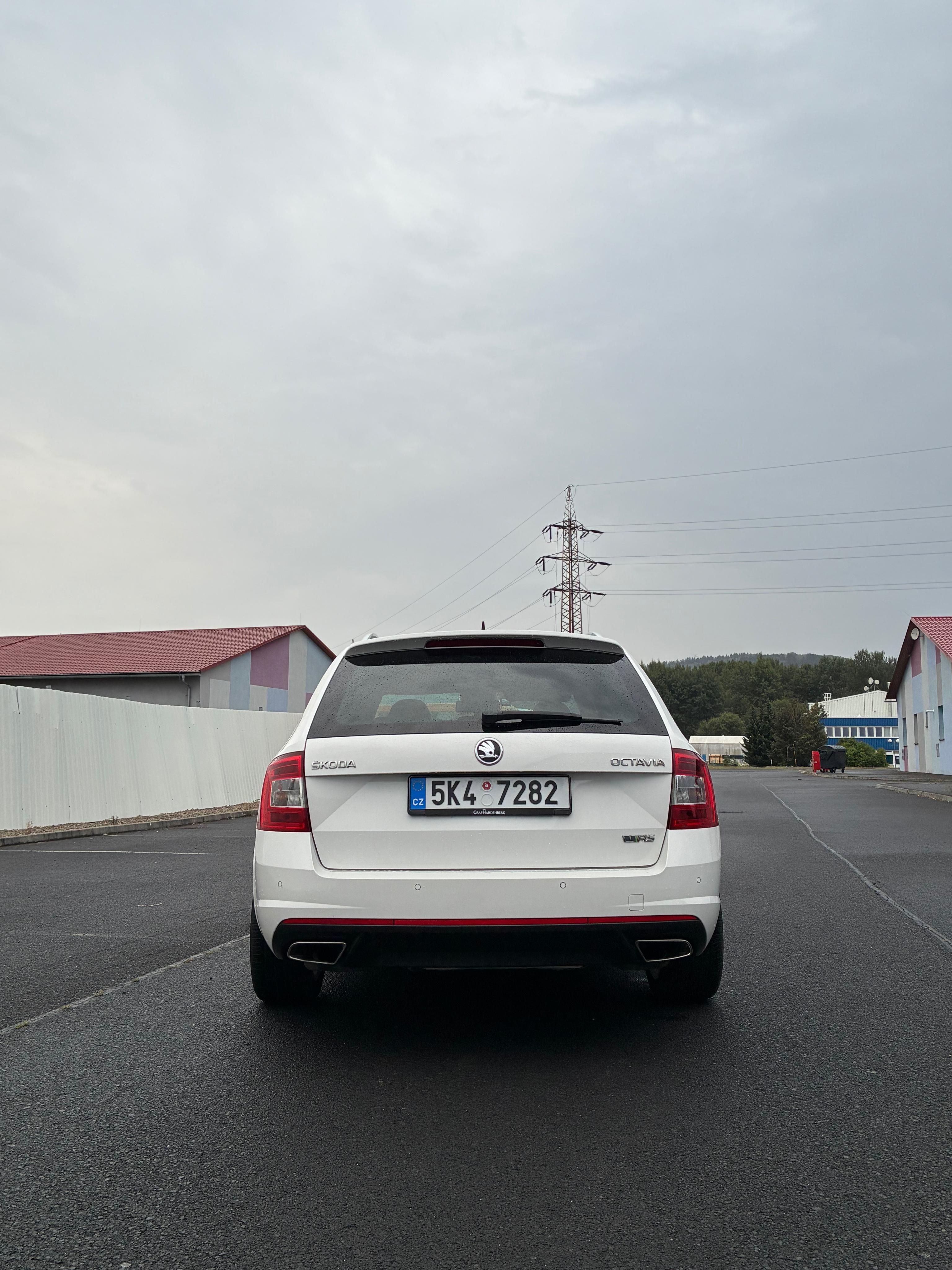 Škoda Octavia, Škoda Octavia III RS 2.0TSI - fotka 4