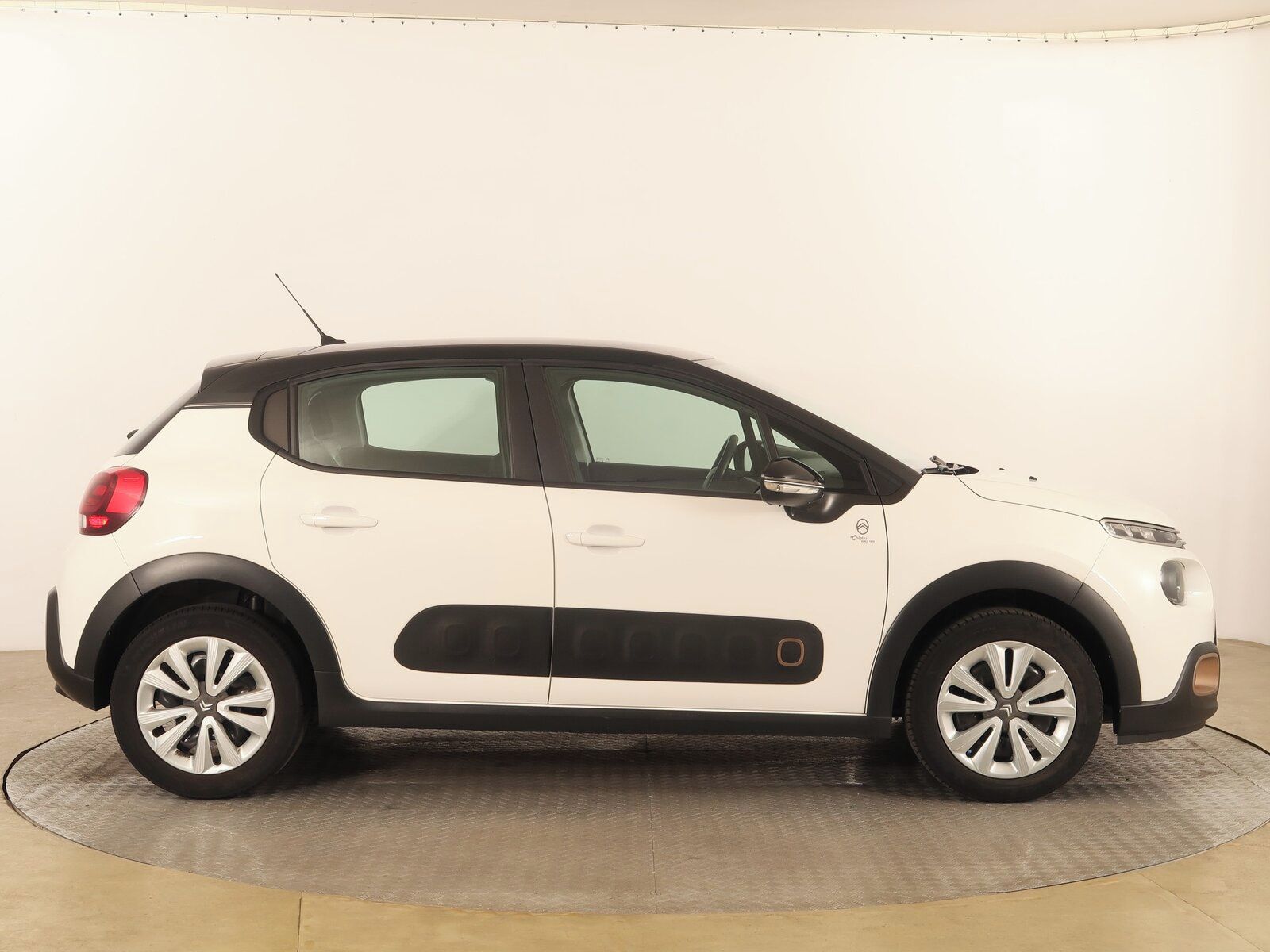 Citroën C3, 1.2 PureTech - fotka 6