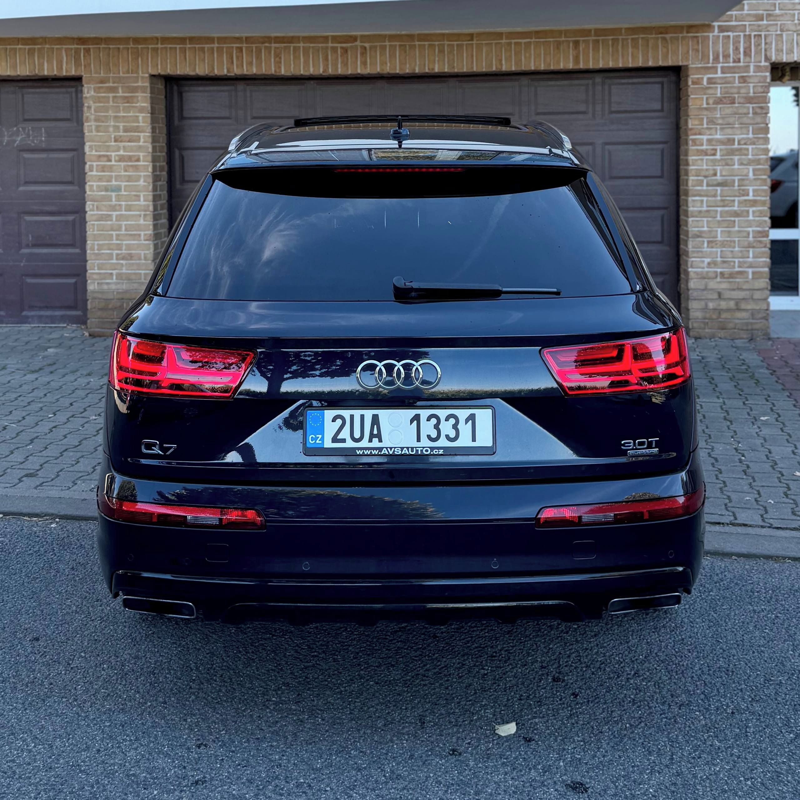 Audi Q7, 3.0 TFSI V6 QUATTRO PREMIUM+ - fotka 4