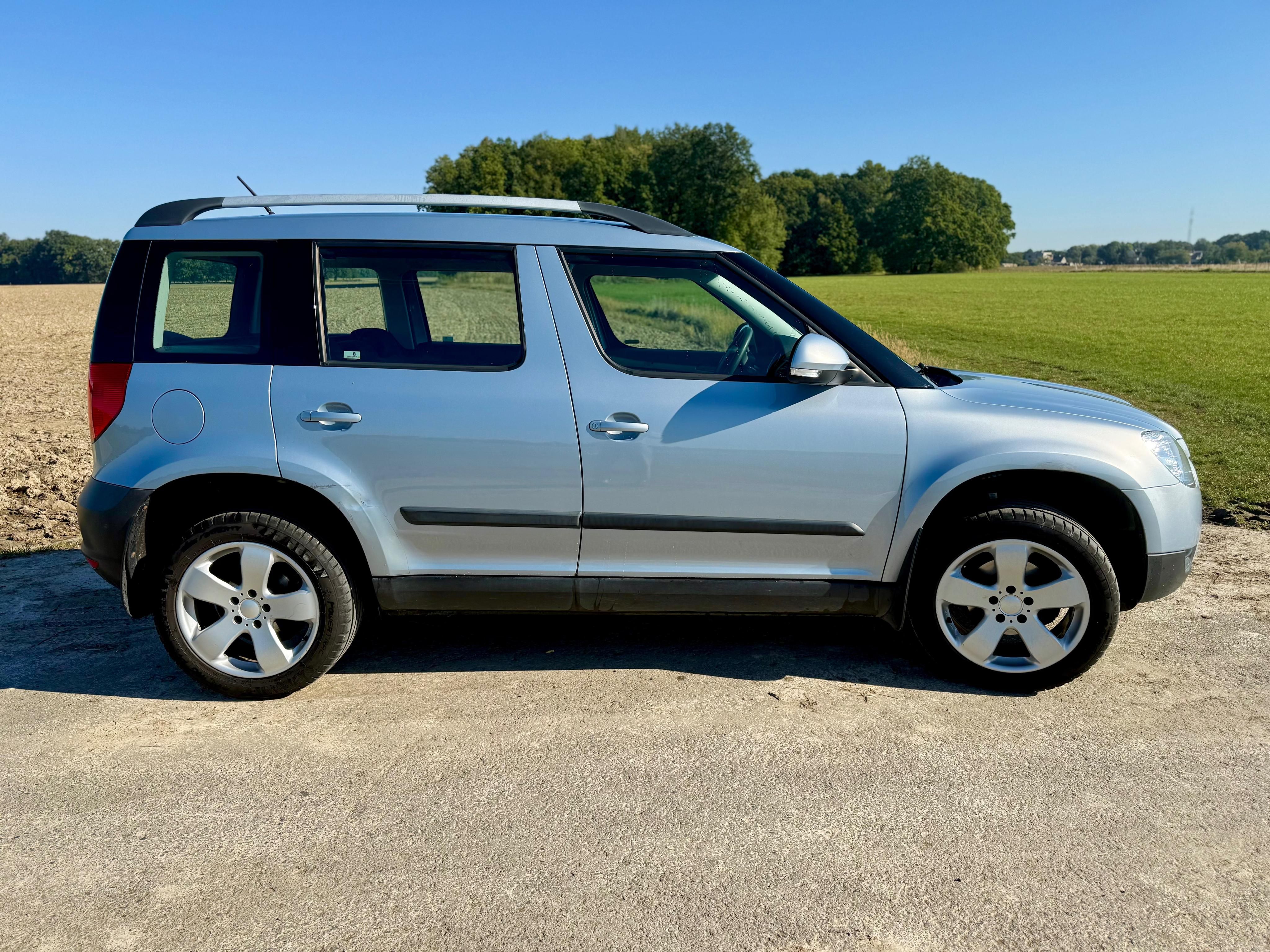 Škoda Yeti, 1,2 benzín, servisováno - fotka 5