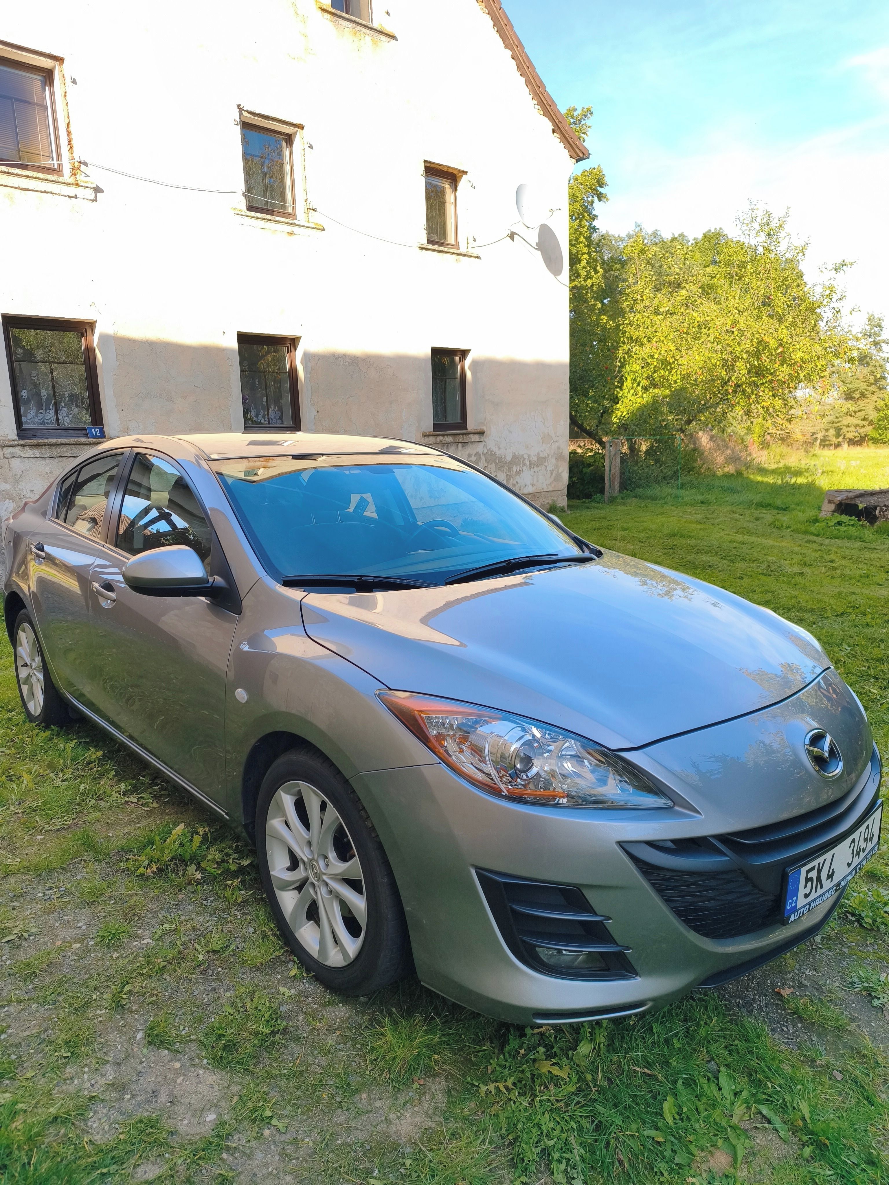 Mazda 3, Mazda 3 1.6 benzín 62 tisíc km - fotka 4