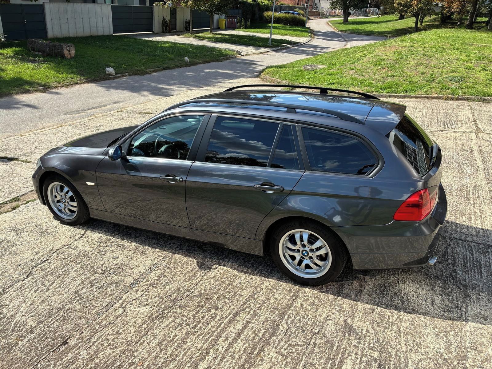 BMW Řada 3, BMW 320i manual, RWD - fotka 6